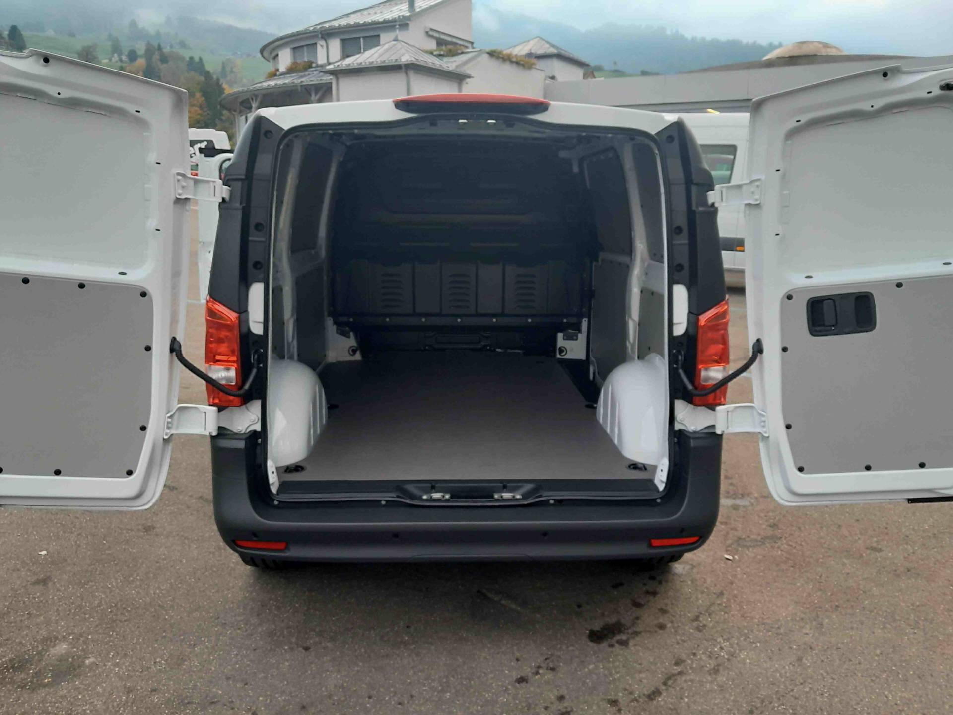 MERCEDES-BENZ Vito 110 Kaw. K 2.0 CDI Pro-image-12