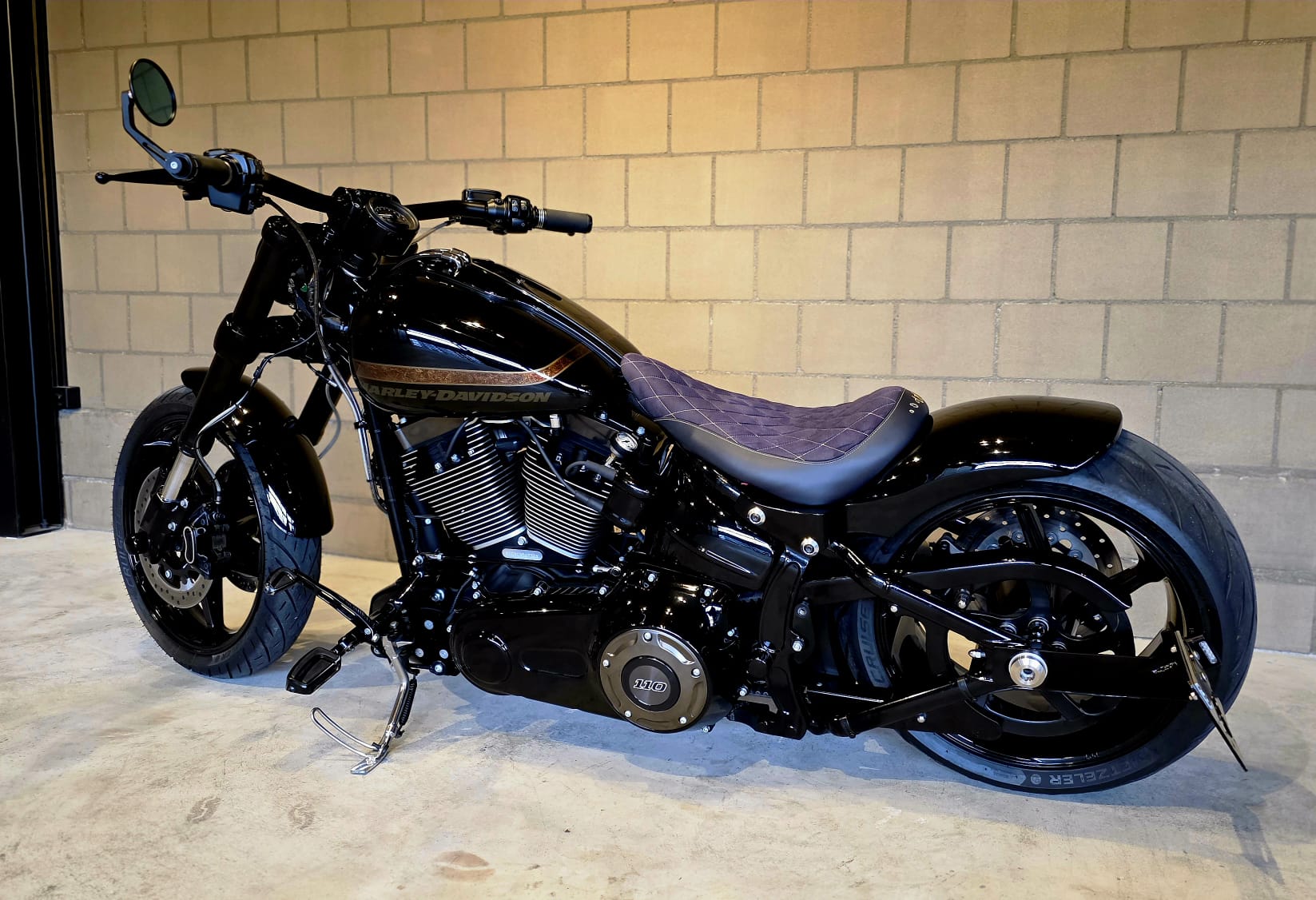 HARLEY-DAVIDSON FXSE Breakout Pro Street CVO ABS-image-3