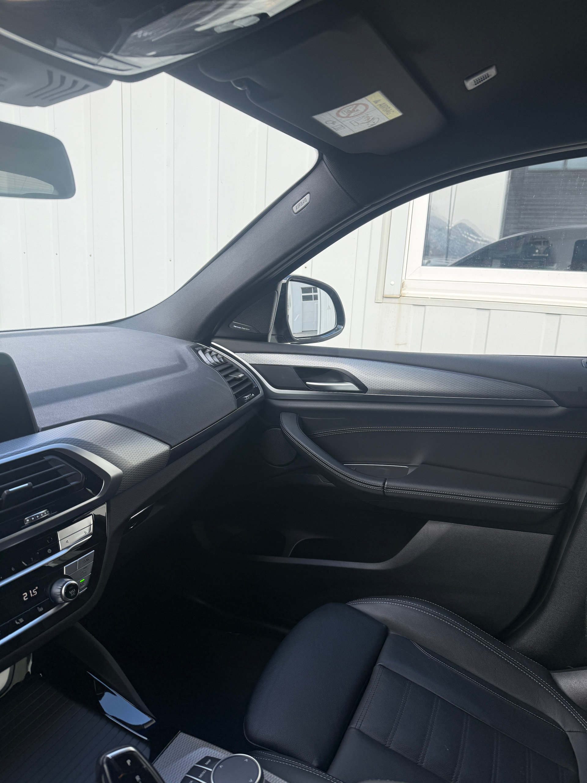 BMW X4 xDrive 20i M Sport Steptronic-image-19
