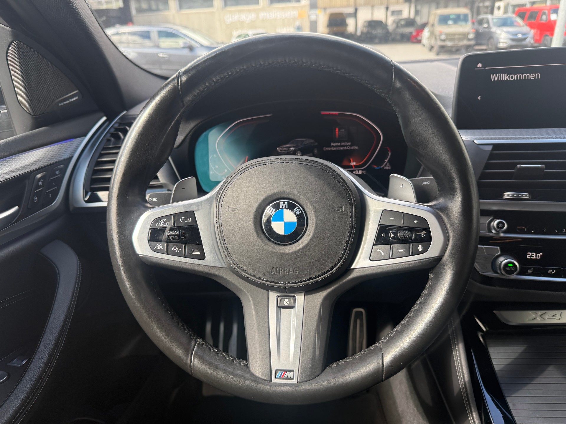 BMW X4 xDrive 20i M Sport Steptronic-image-17