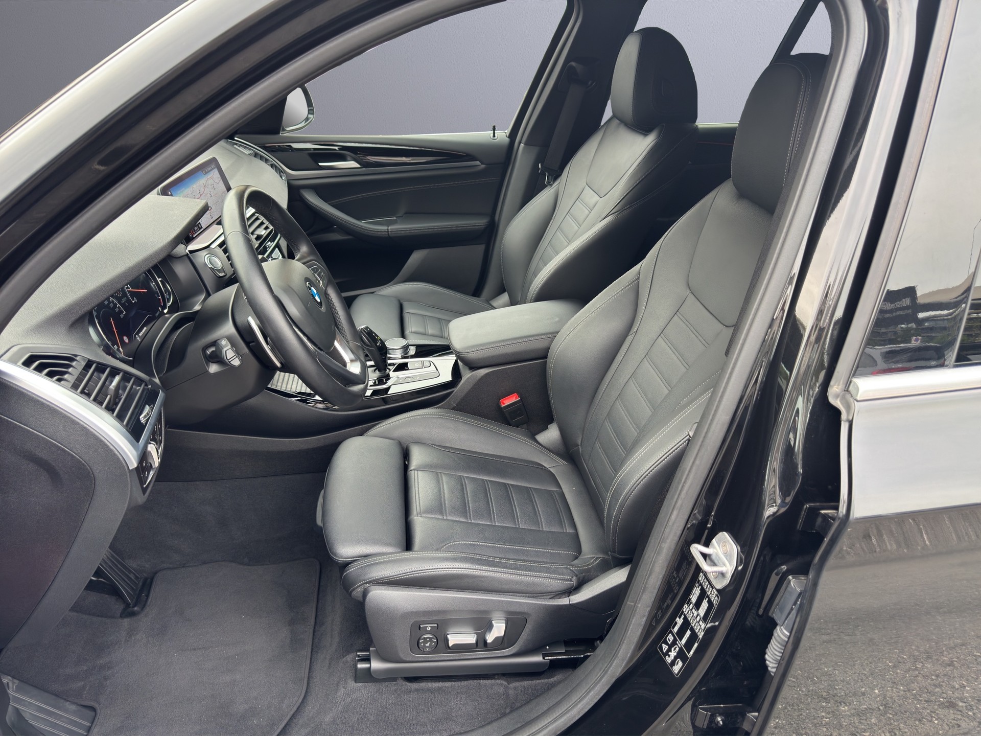 BMW X3 xDrive 20i xLine Steptronic-image-10