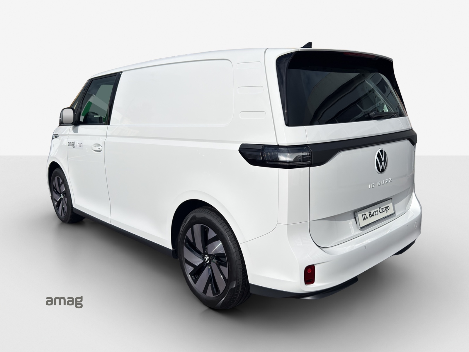 VW ID. Buzz Cargo Pro 4Motion-image-2