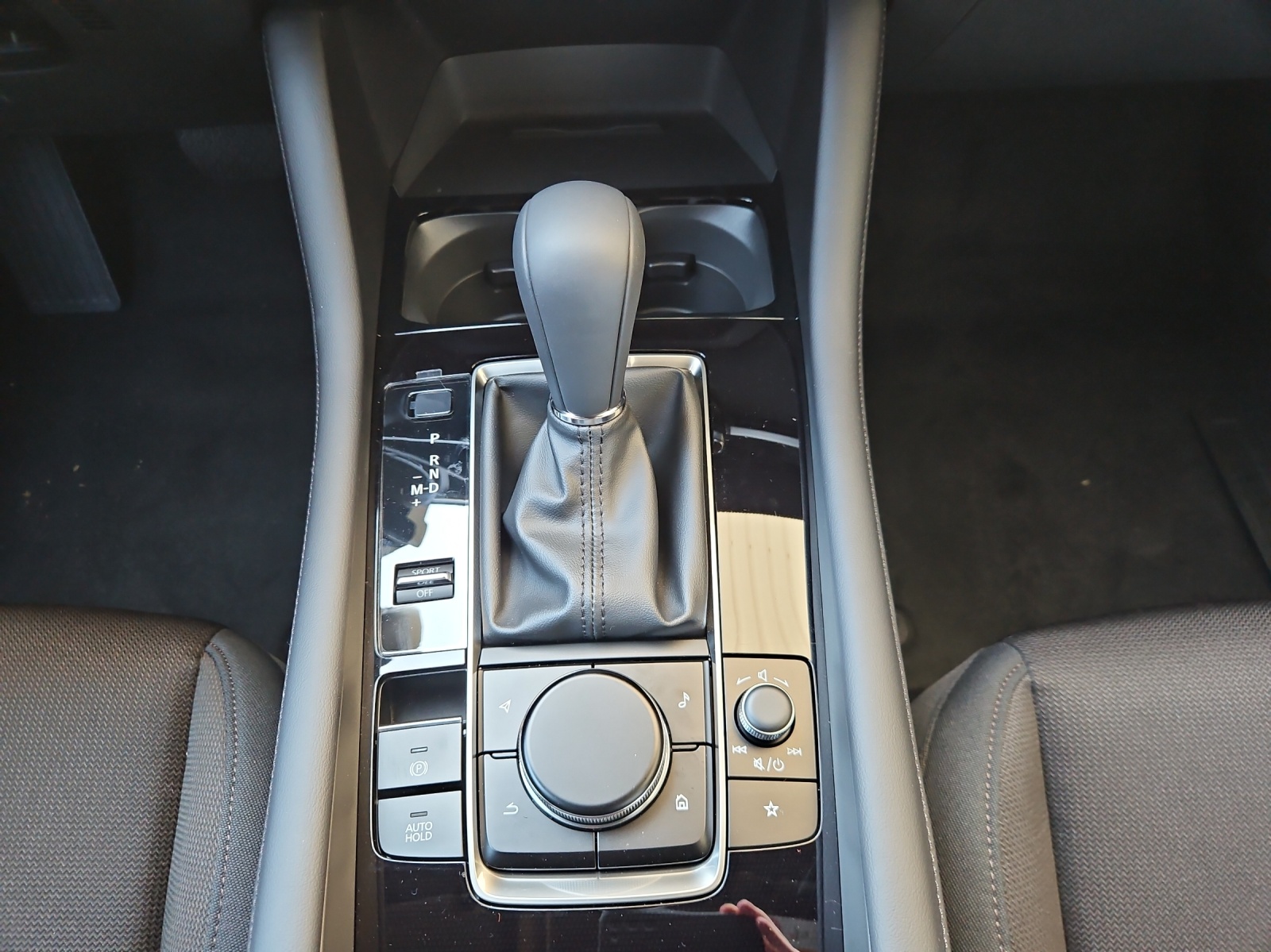 MAZDA 3 Hatchback SKYACTIV-G M Hybrid 140 Homura Automat-image-10