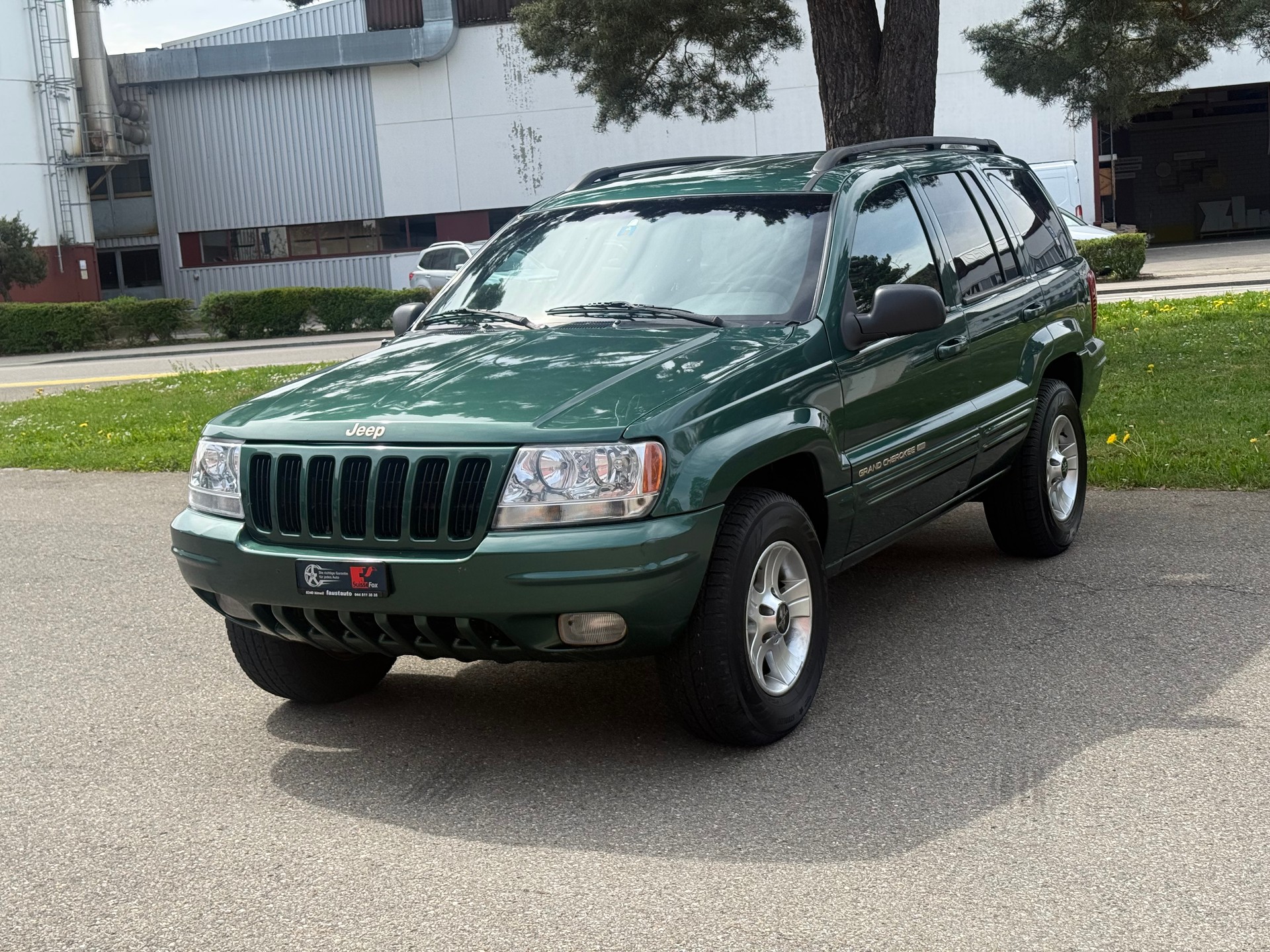 JEEP Grand Cherokee 4.7 Limited Automatic-image-2