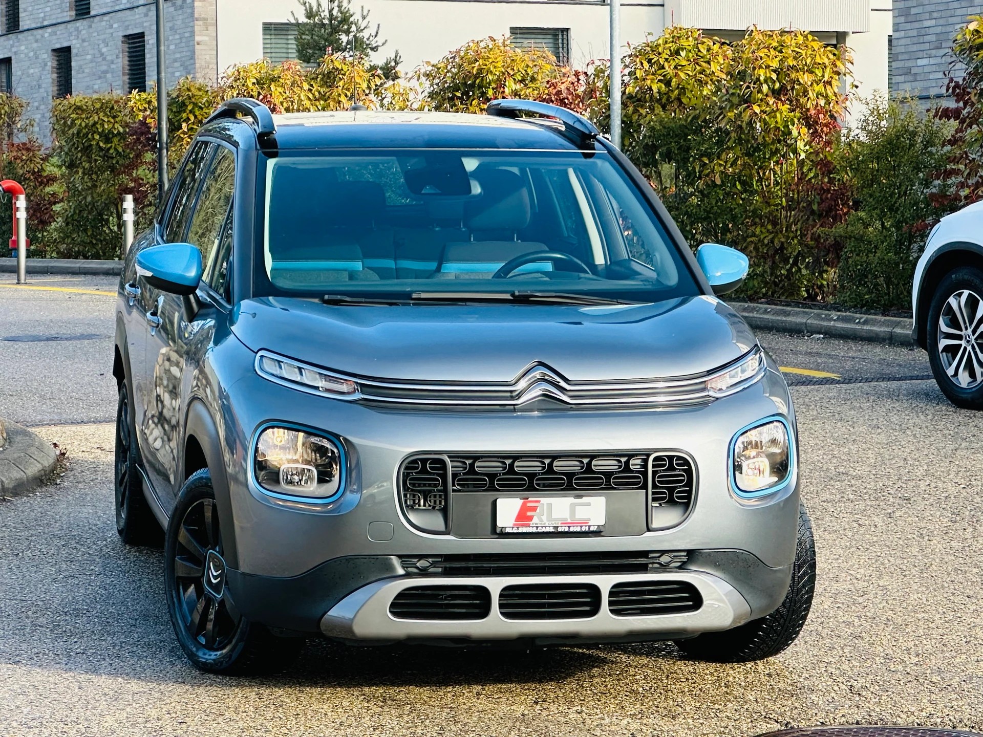 CITROEN C3 Aircross 1.2i PureTech Shine EAT-image-2