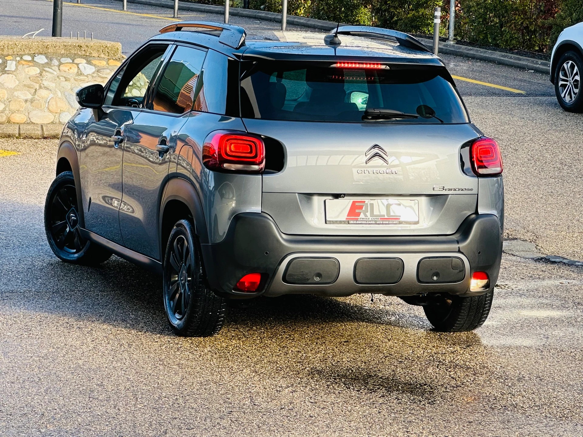 CITROEN C3 Aircross 1.2i PureTech Shine EAT-image-6