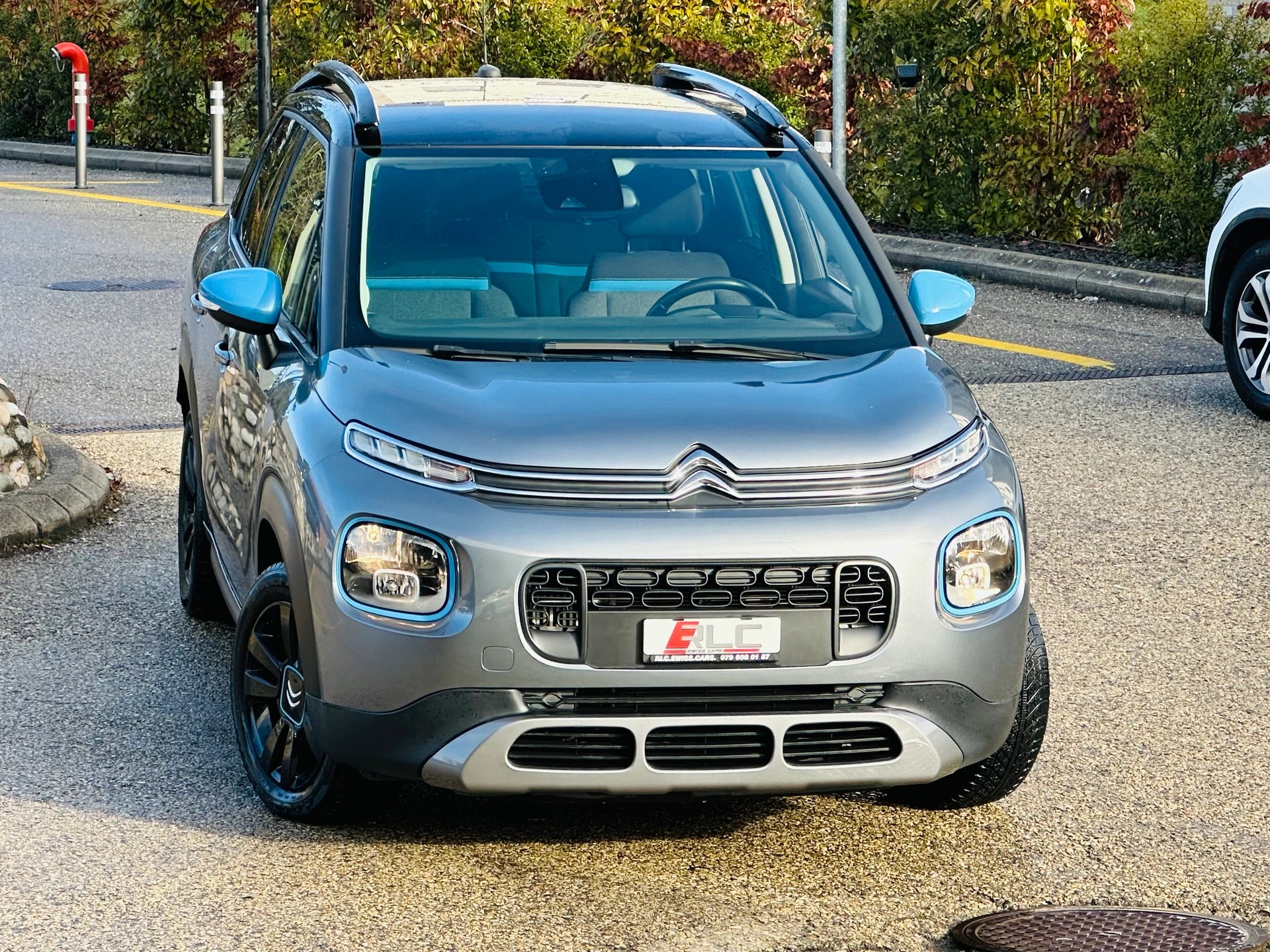 CITROEN C3 Aircross 1.2i PureTech Shine EAT-image-1