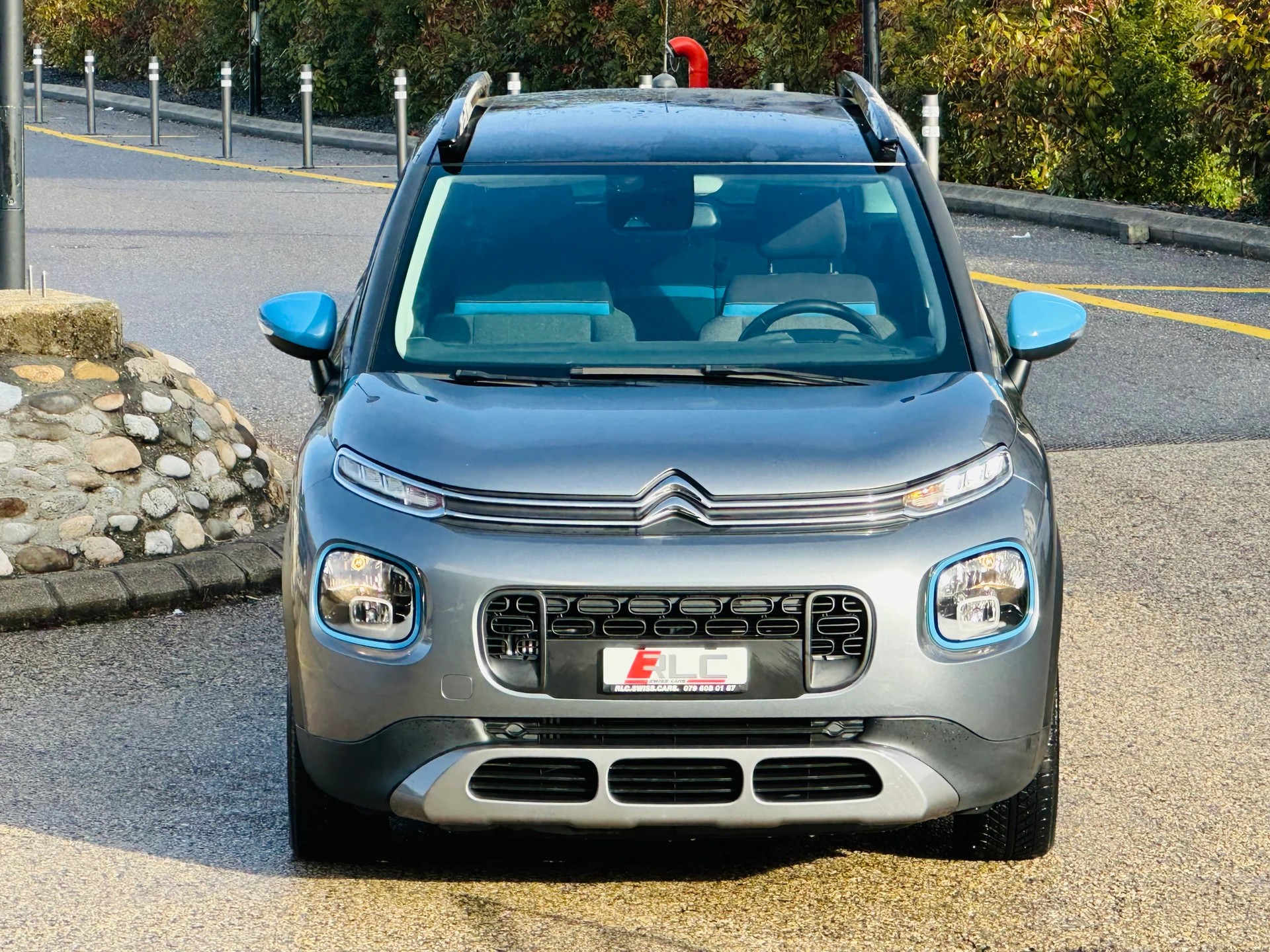 CITROEN C3 Aircross 1.2i PureTech Shine EAT-image-3