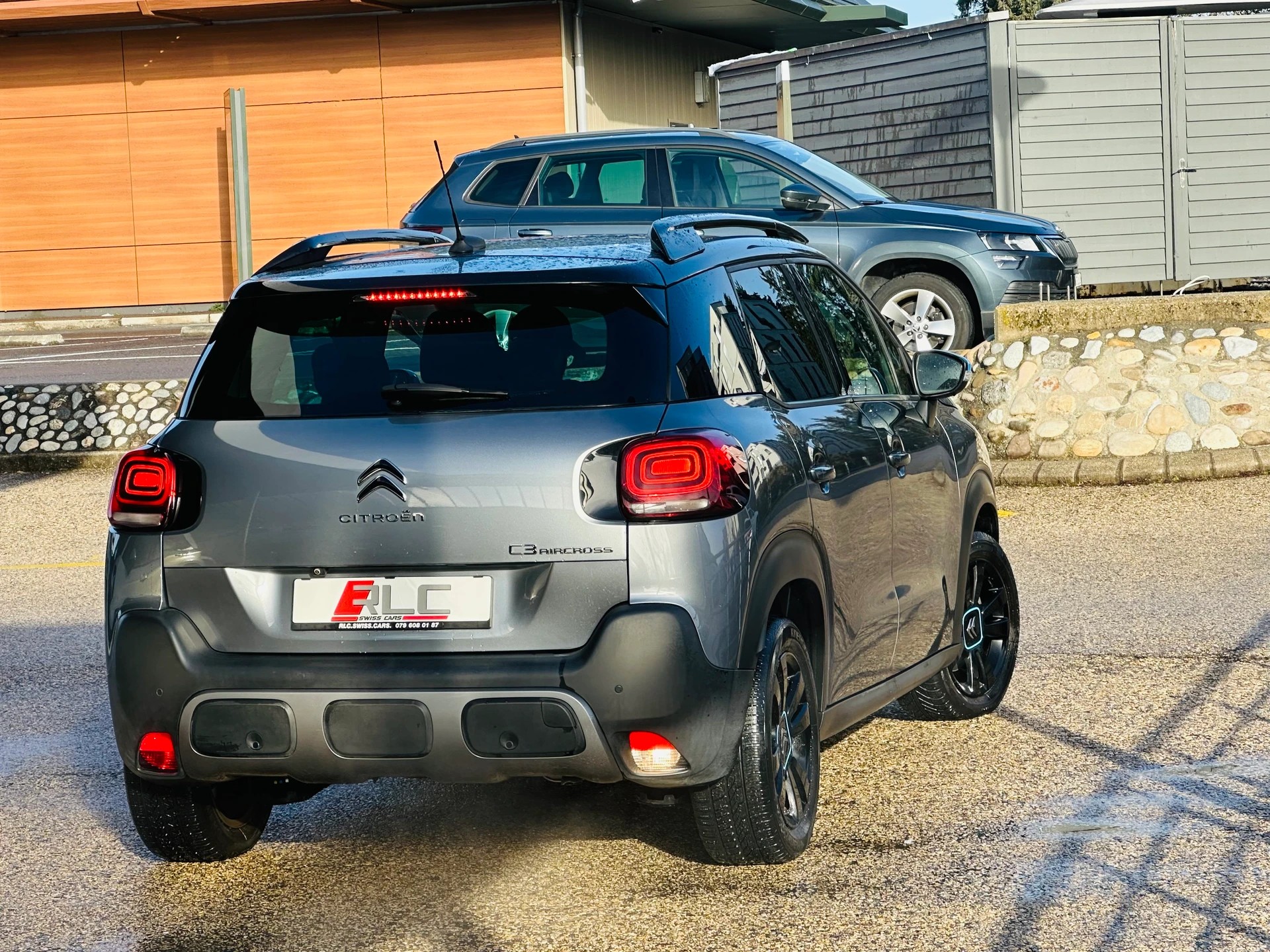 CITROEN C3 Aircross 1.2i PureTech Shine EAT-image-7