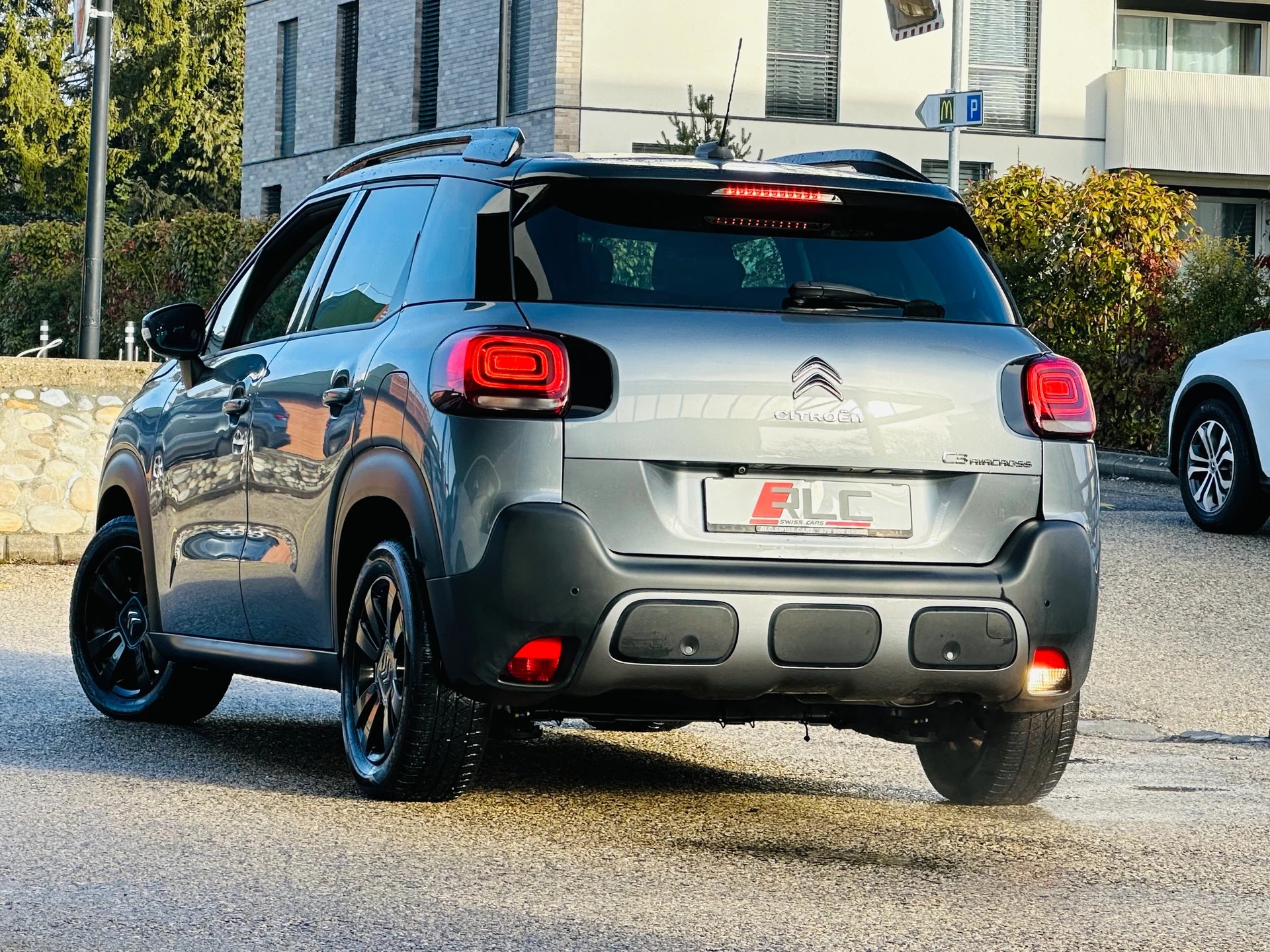 CITROEN C3 Aircross 1.2i PureTech Shine EAT-image-9