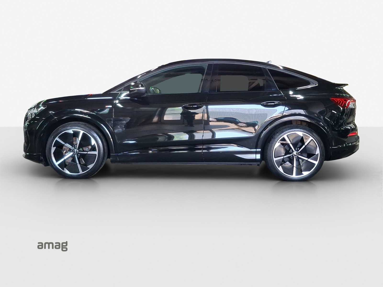 AUDI Q4 Sportback e-tron 50 quattro-image-1