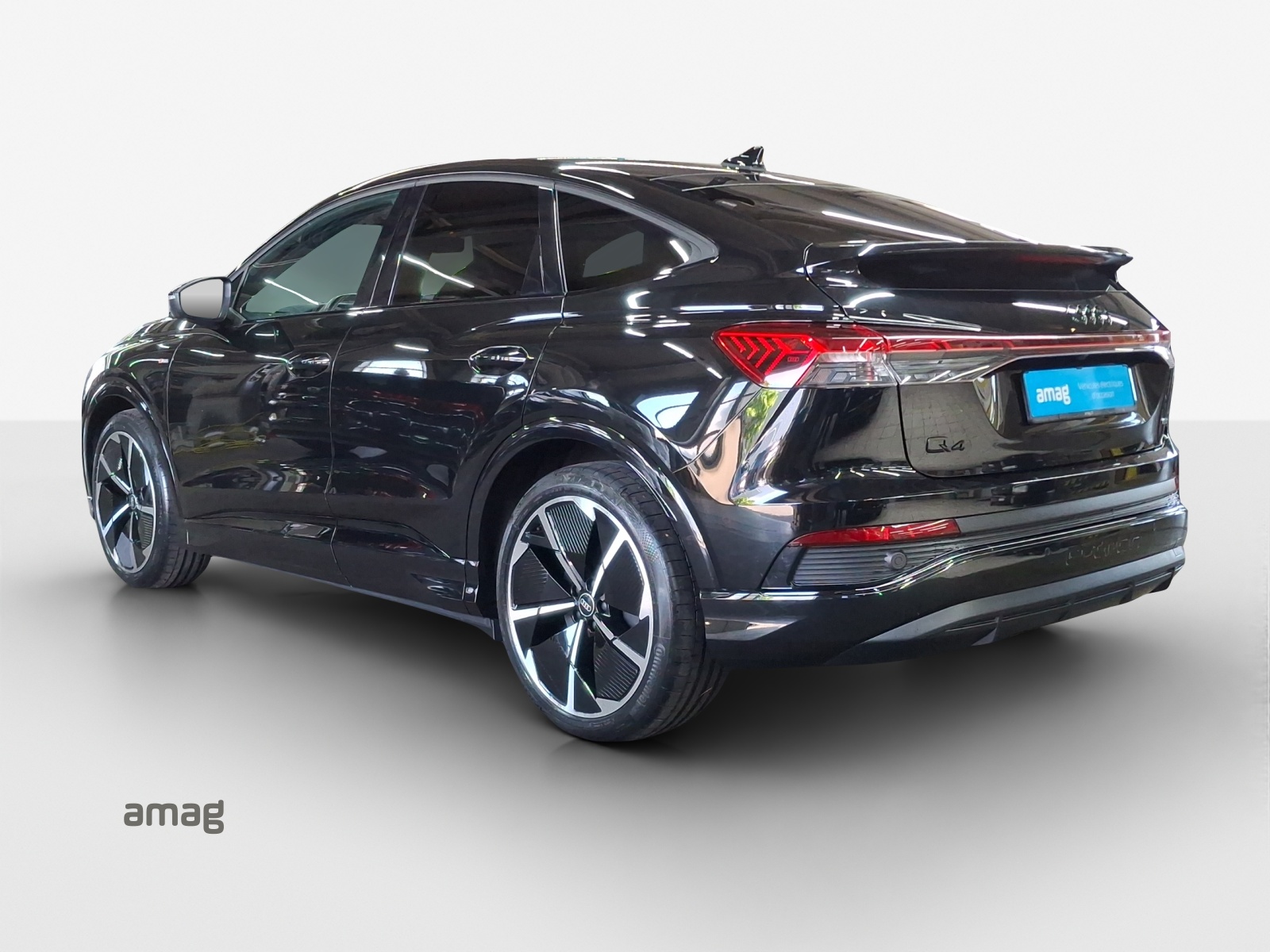 AUDI Q4 Sportback e-tron 50 quattro-image-3