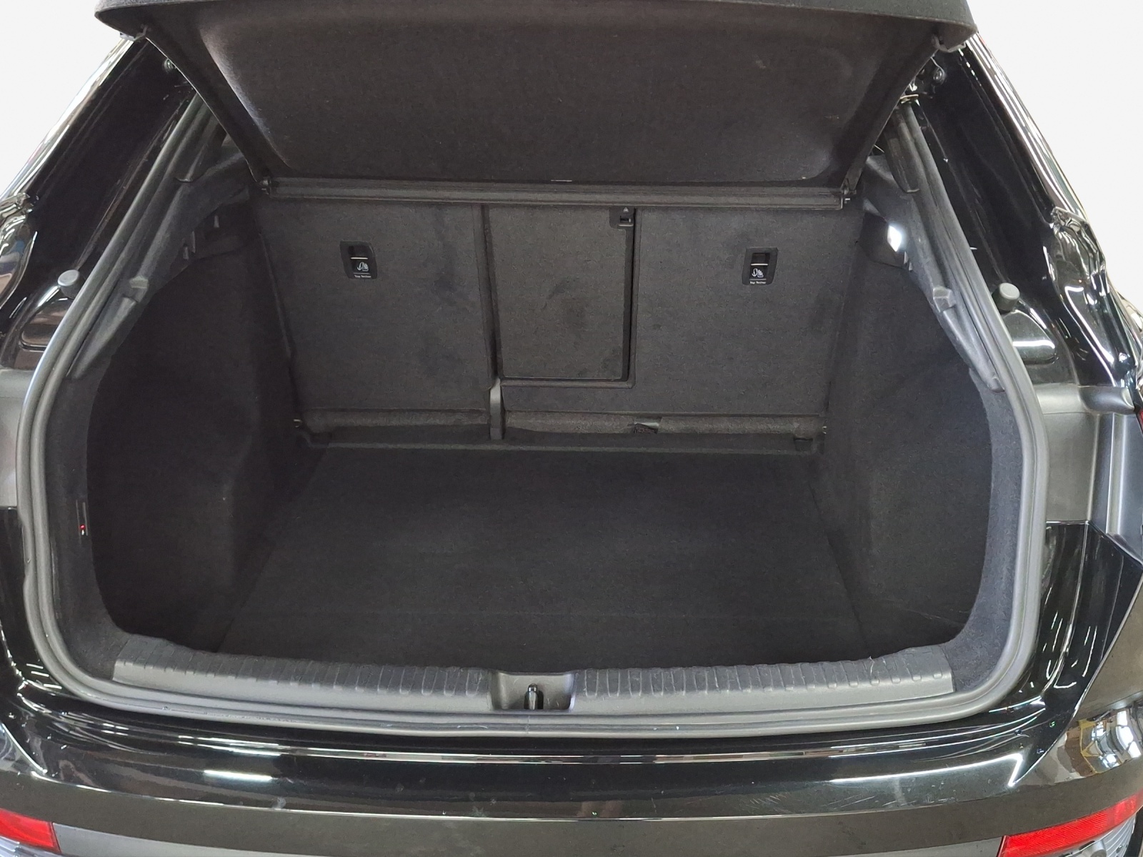 AUDI Q4 Sportback e-tron 50 quattro-image-13