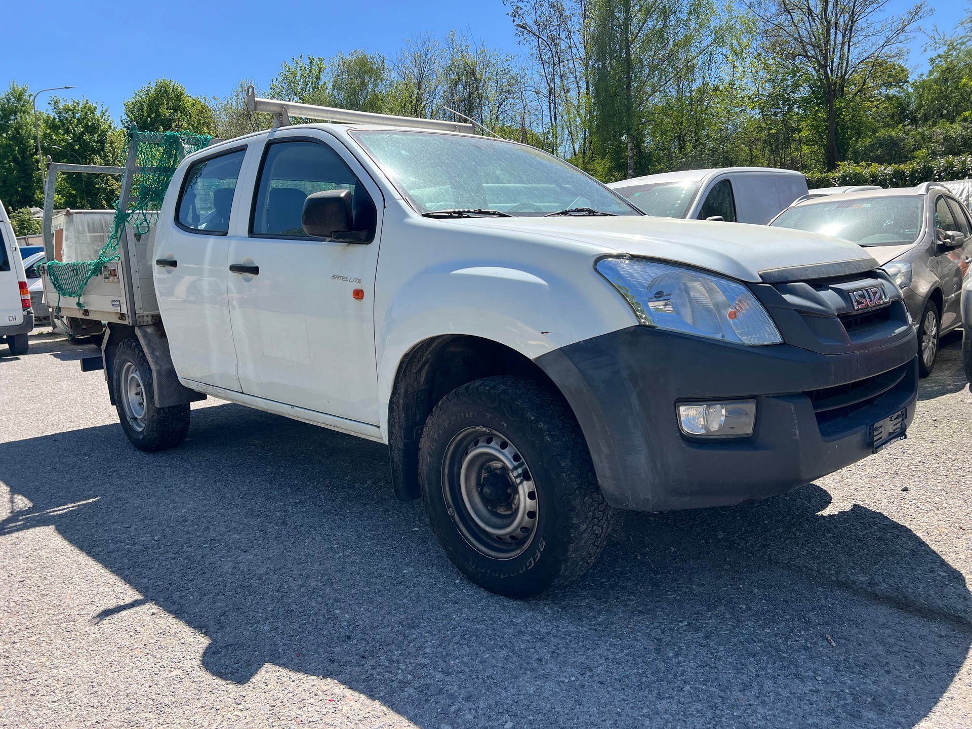 ISUZU NLR 87-image-1
