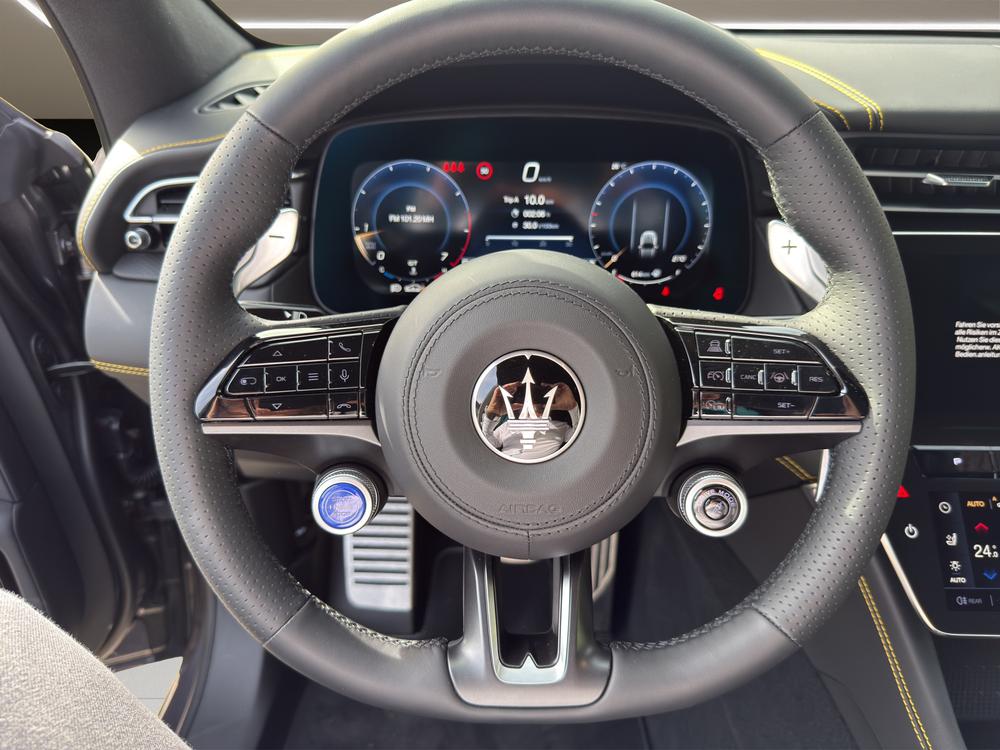 MASERATI Grecale 2.0 Hybrid Modena-image-7