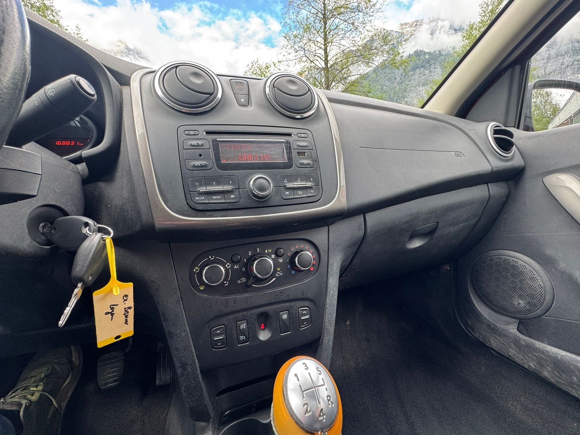 DACIA Logan MCV 1.5 dCi Lauréate-image-14