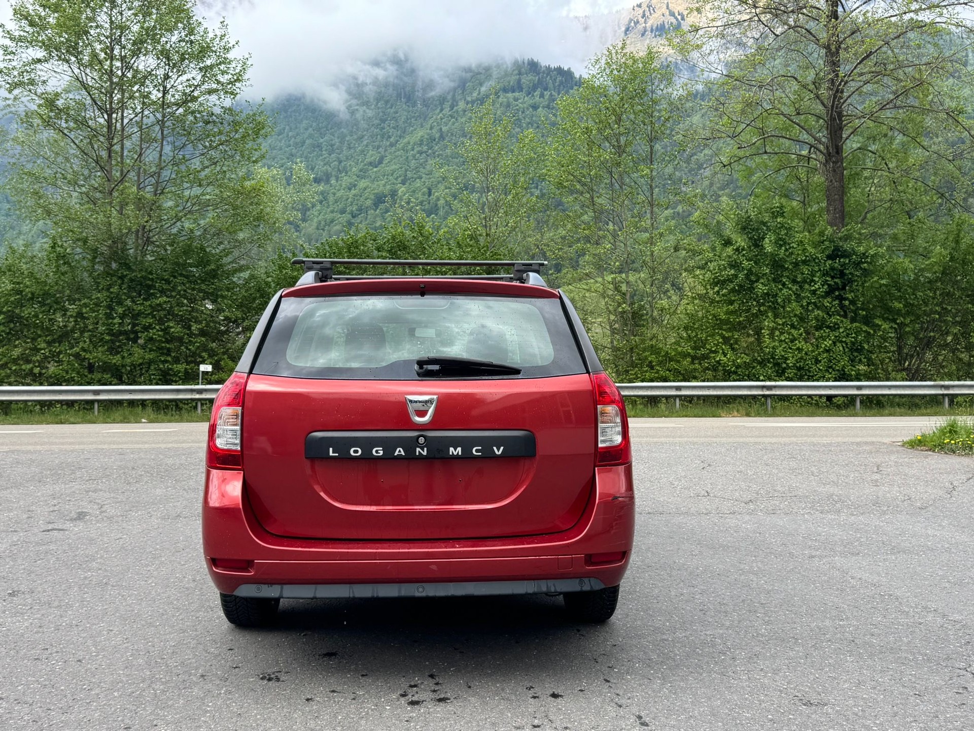 DACIA Logan MCV 1.5 dCi Lauréate-image-11