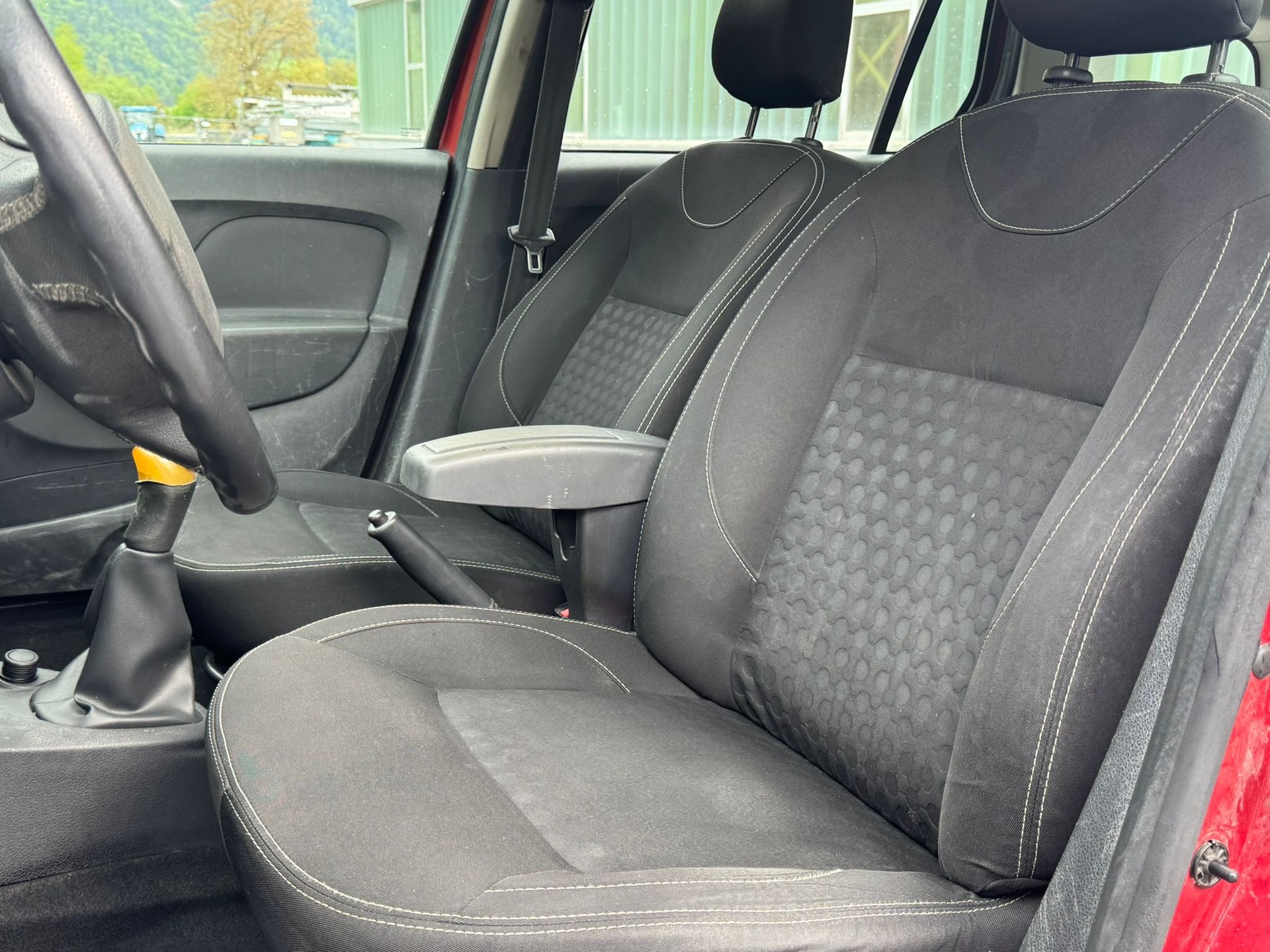 DACIA Logan MCV 1.5 dCi Lauréate-image-3