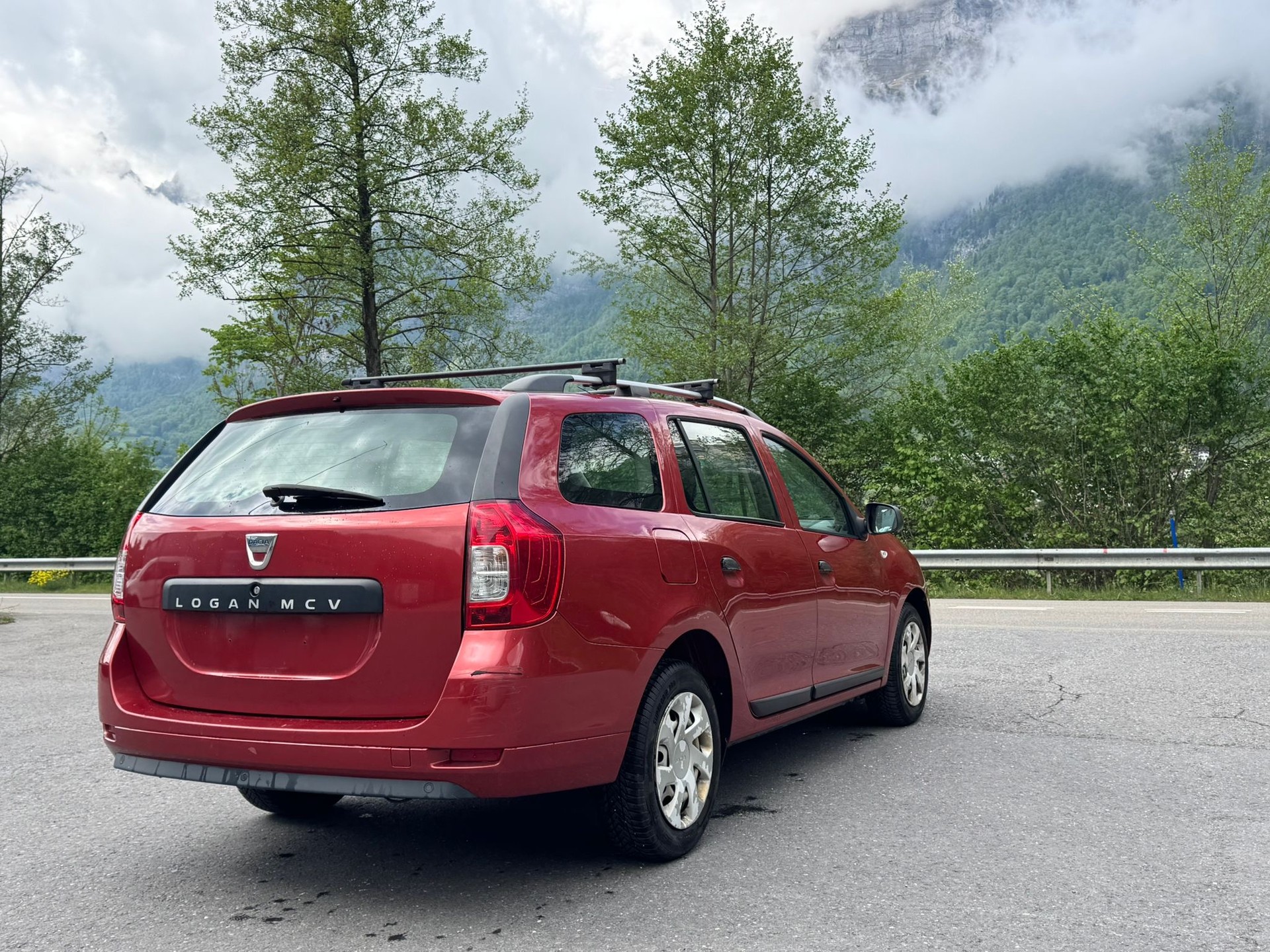 DACIA Logan MCV 1.5 dCi Lauréate-image-12