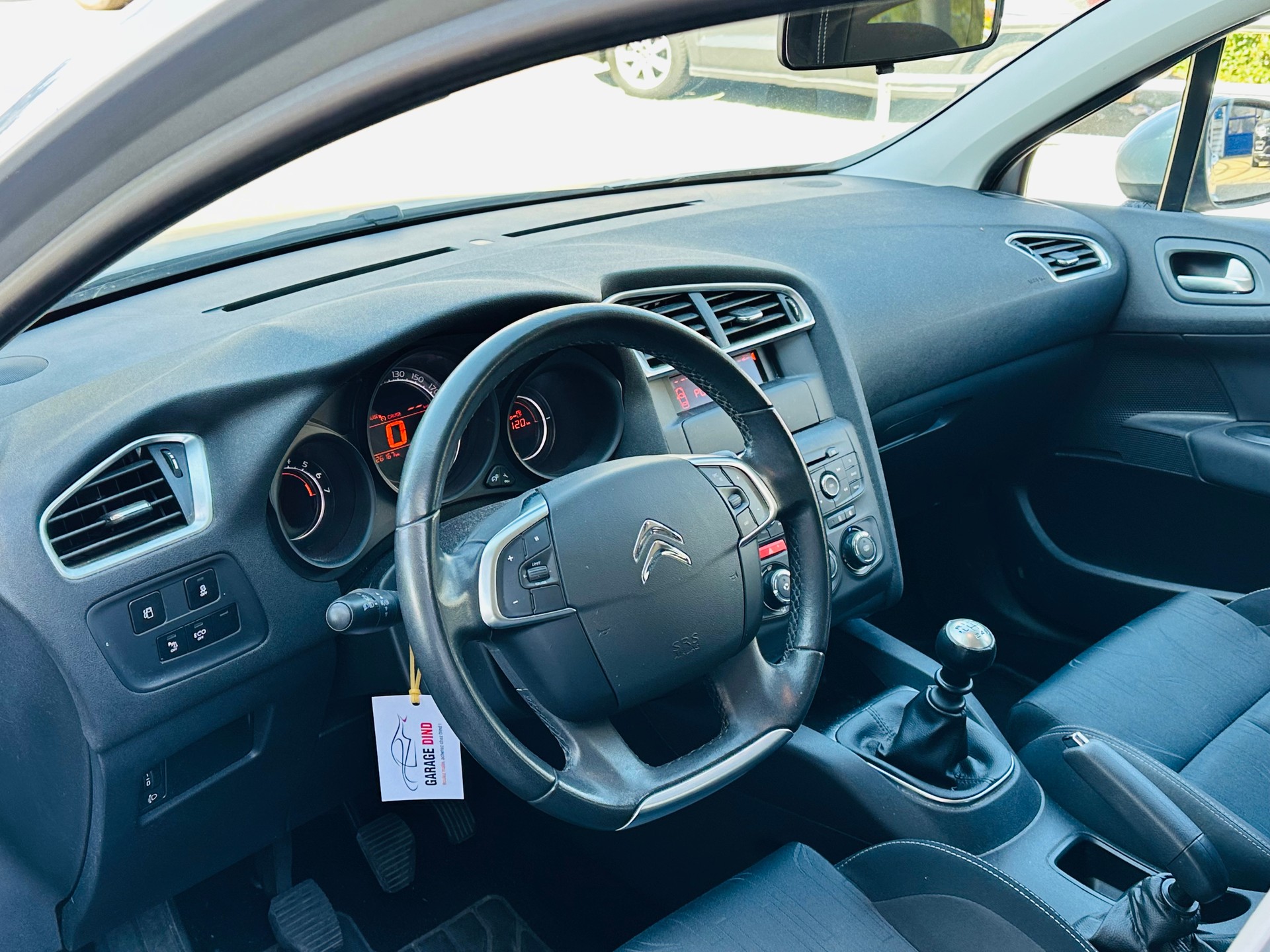 CITROEN C4 Berline 1.2 THP Séduction-image-9