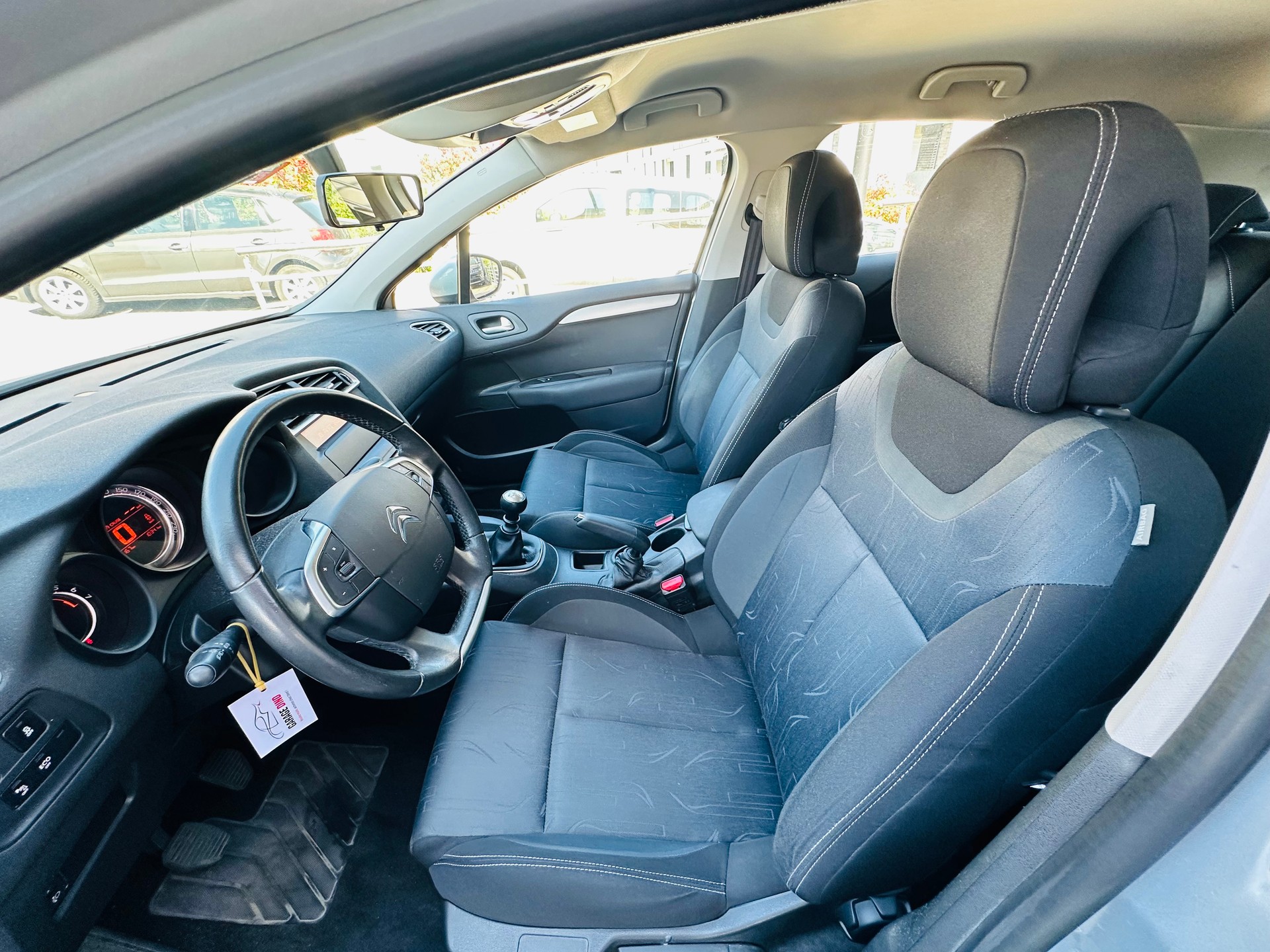 CITROEN C4 Berline 1.2 THP Séduction-image-8