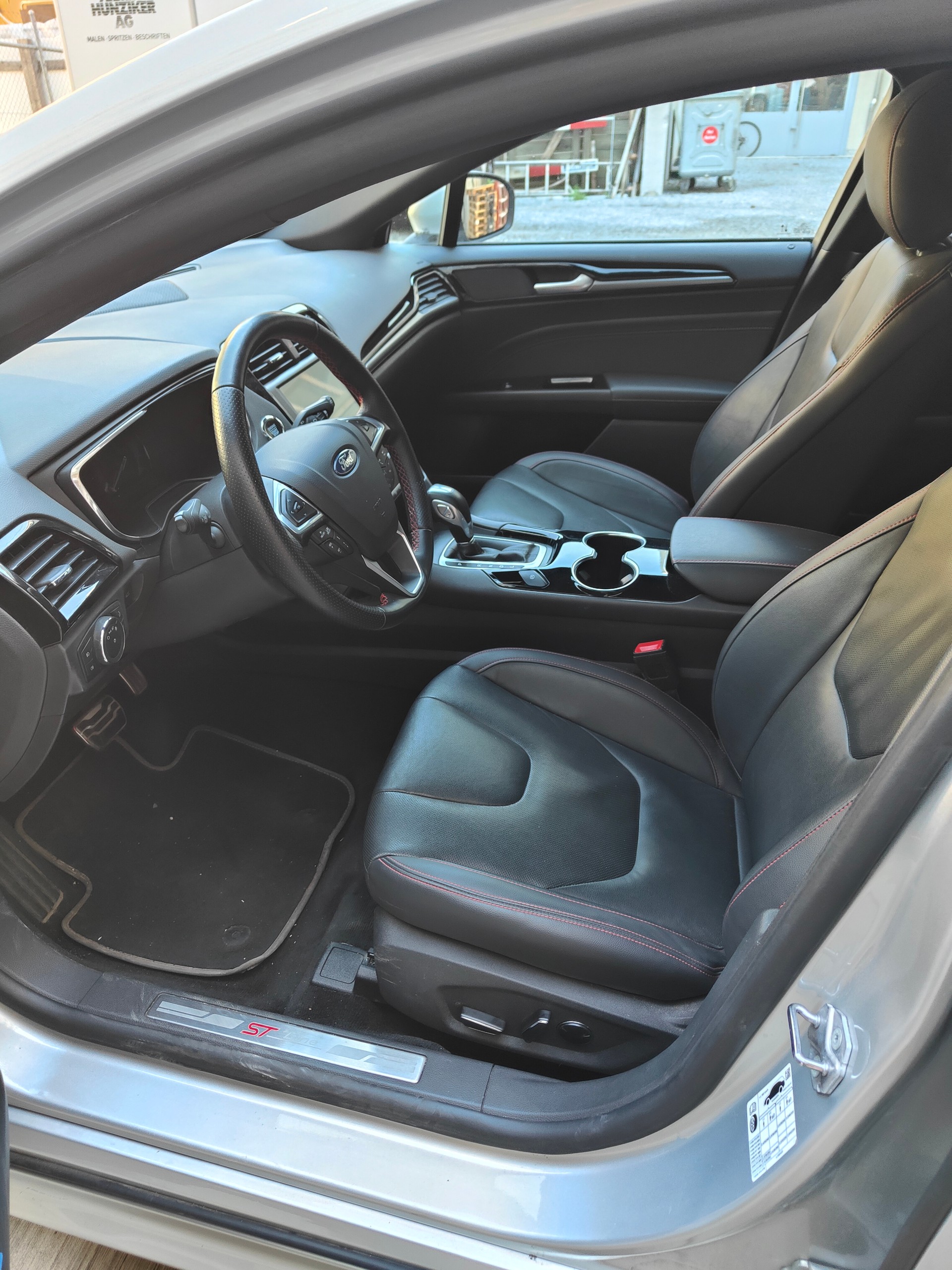FORD 2.0 HEV 187 ST-Line-image-2
