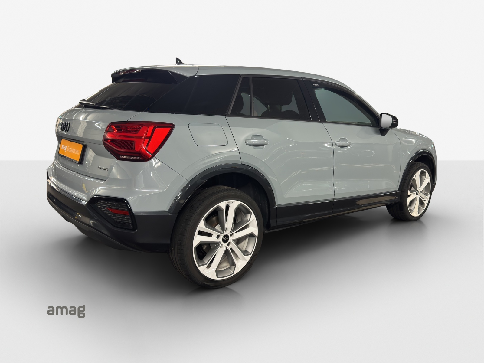AUDI Q2 40 TFSI advanced Attraction quattro S-tronic-image-4