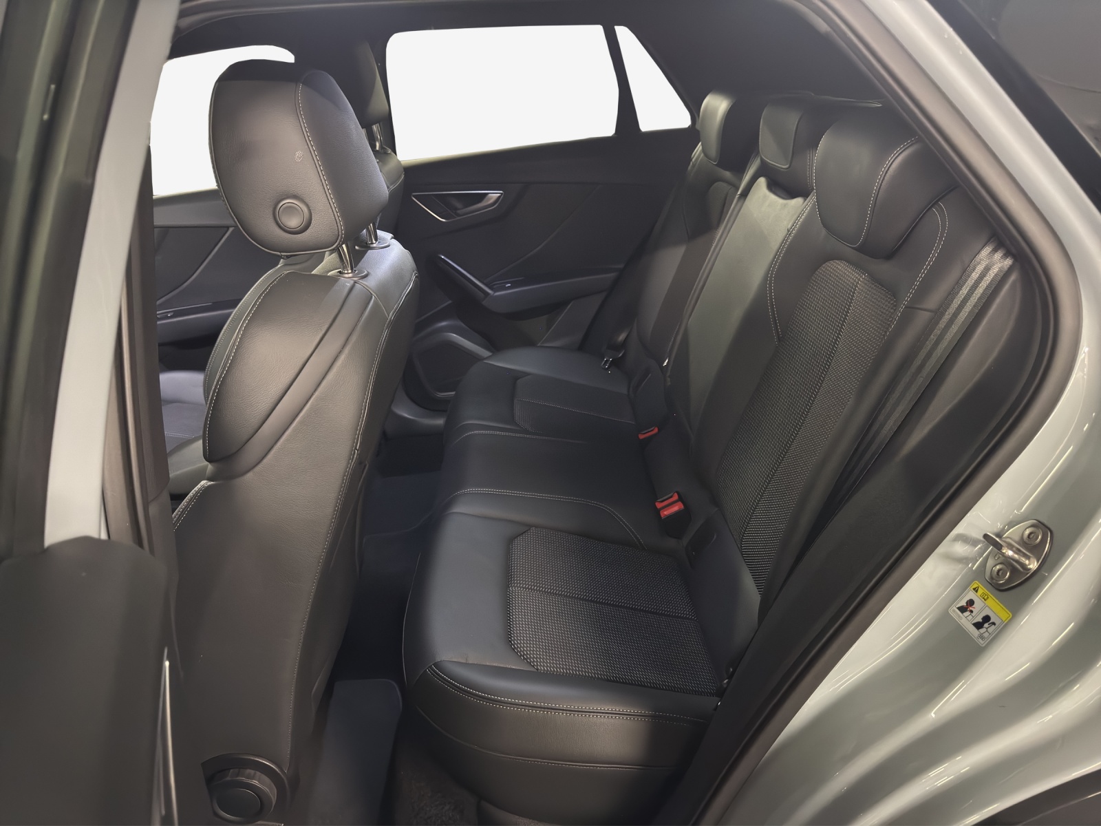 AUDI Q2 40 TFSI advanced Attraction quattro S-tronic-image-11