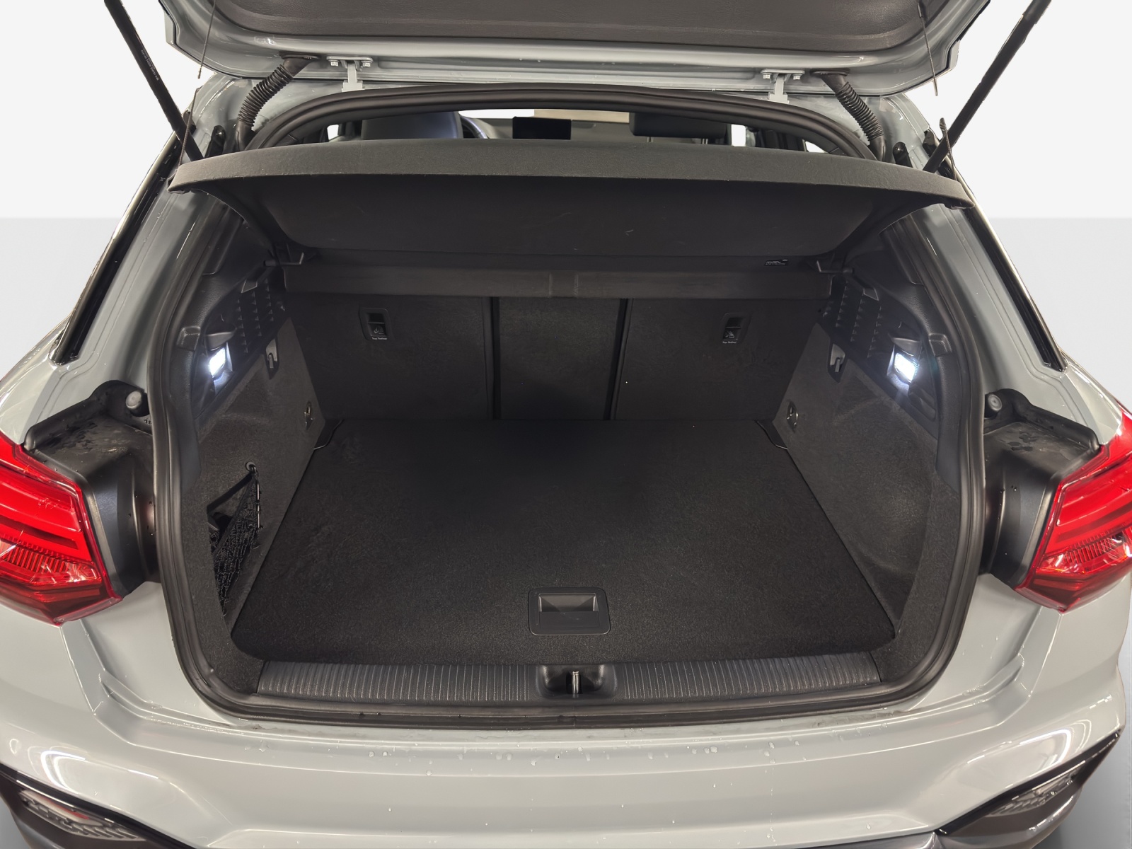 AUDI Q2 40 TFSI advanced Attraction quattro S-tronic-image-12