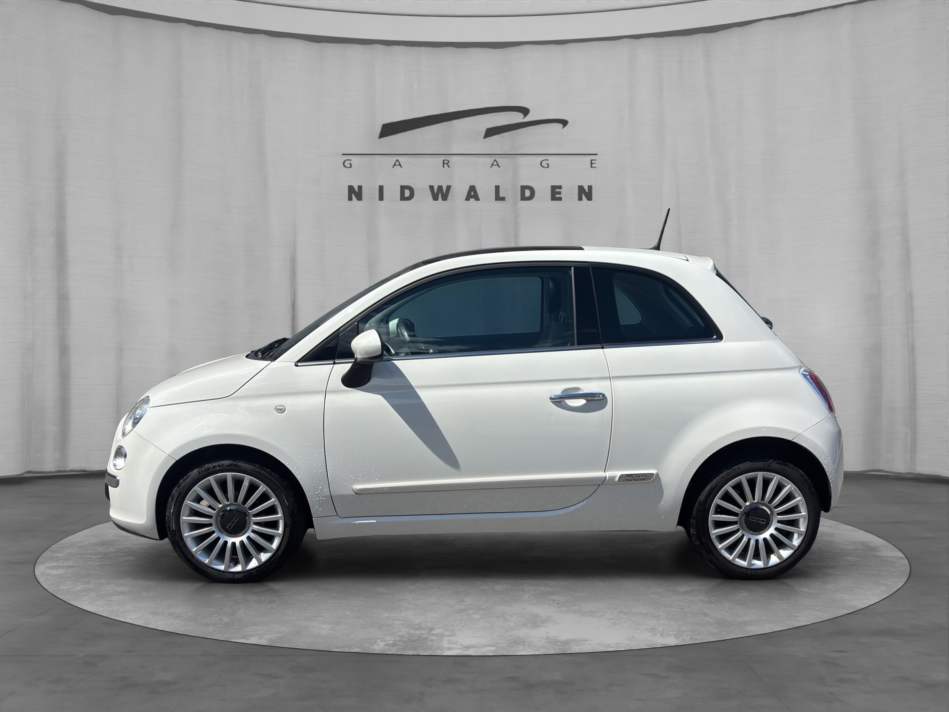 FIAT 500 1.2 Lounge-image-2