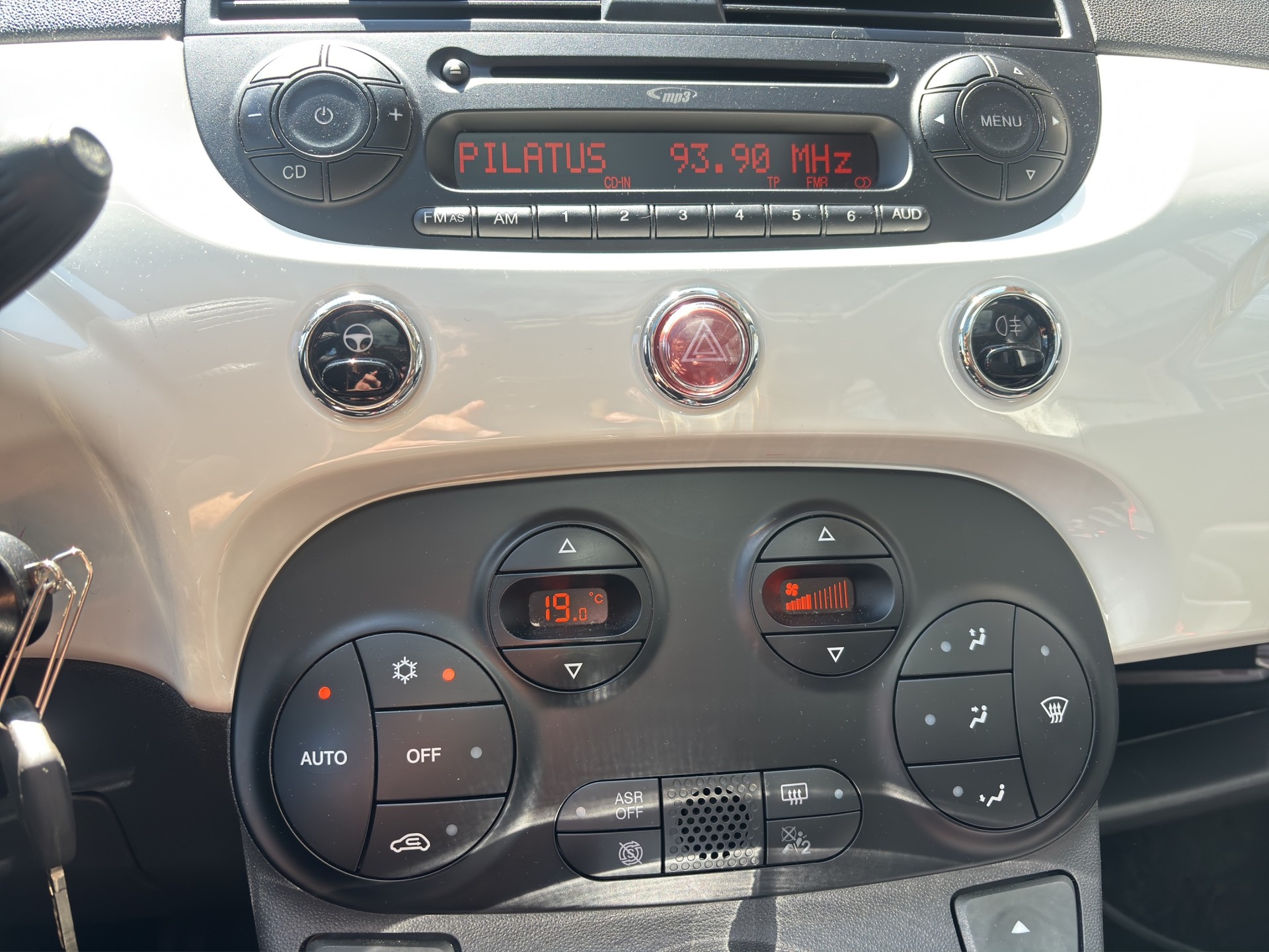 FIAT 500 1.2 Lounge-image-13