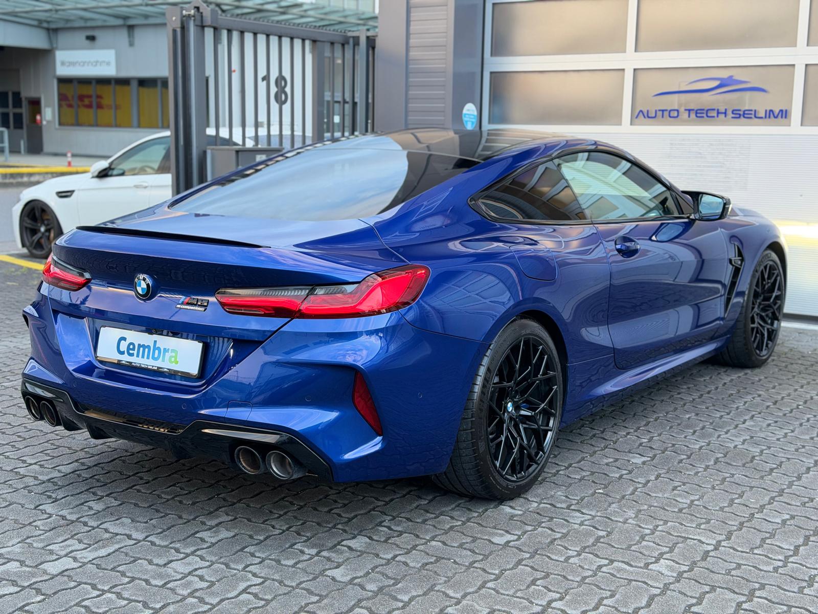 BMW M8 xDrive M Competition Steptronic-image-7