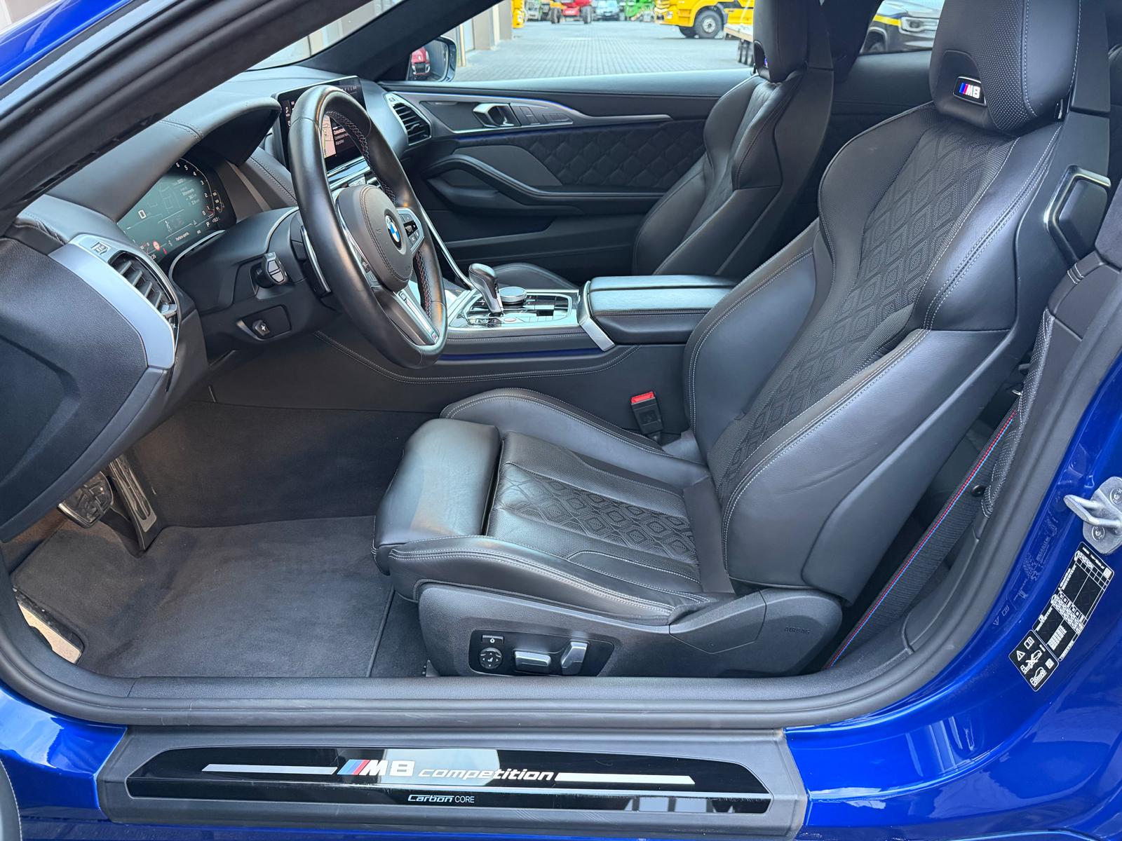 BMW M8 xDrive M Competition Steptronic-image-16