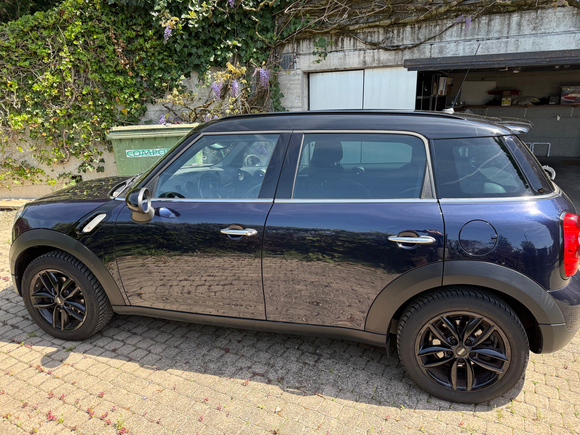 MINI 1.6i Cooper-image-2