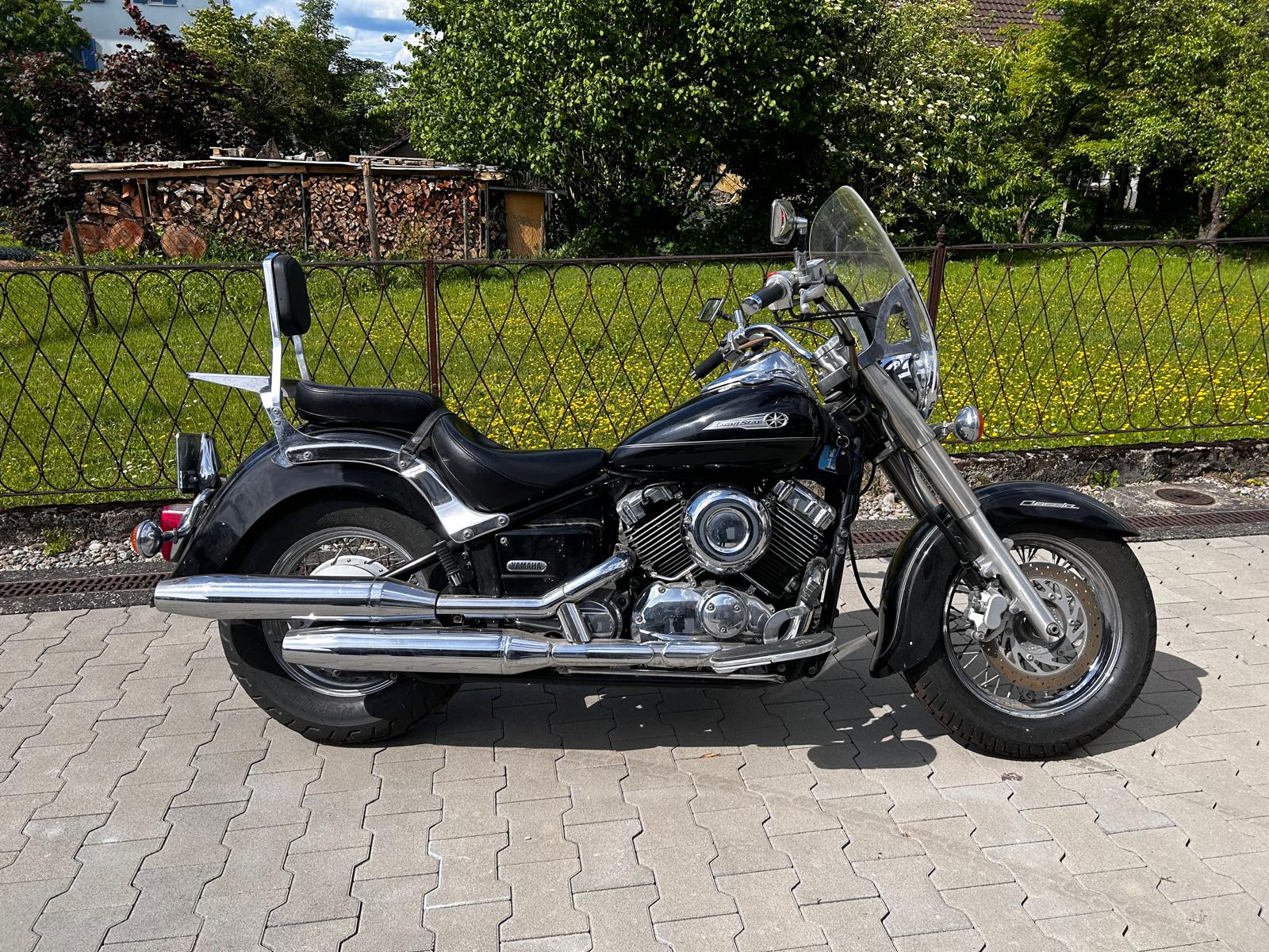 YAMAHA XVS 650 A Drag Star Classic