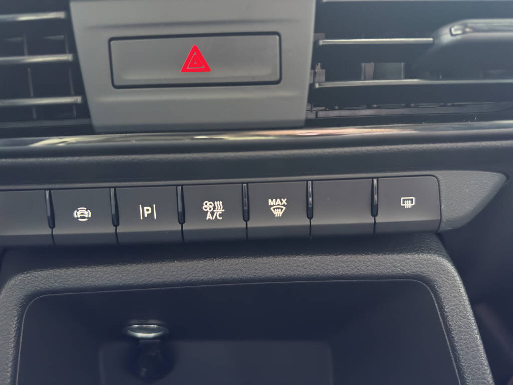 FORD Grand Transit Connect Kaw. 2.0 AWD-image-16
