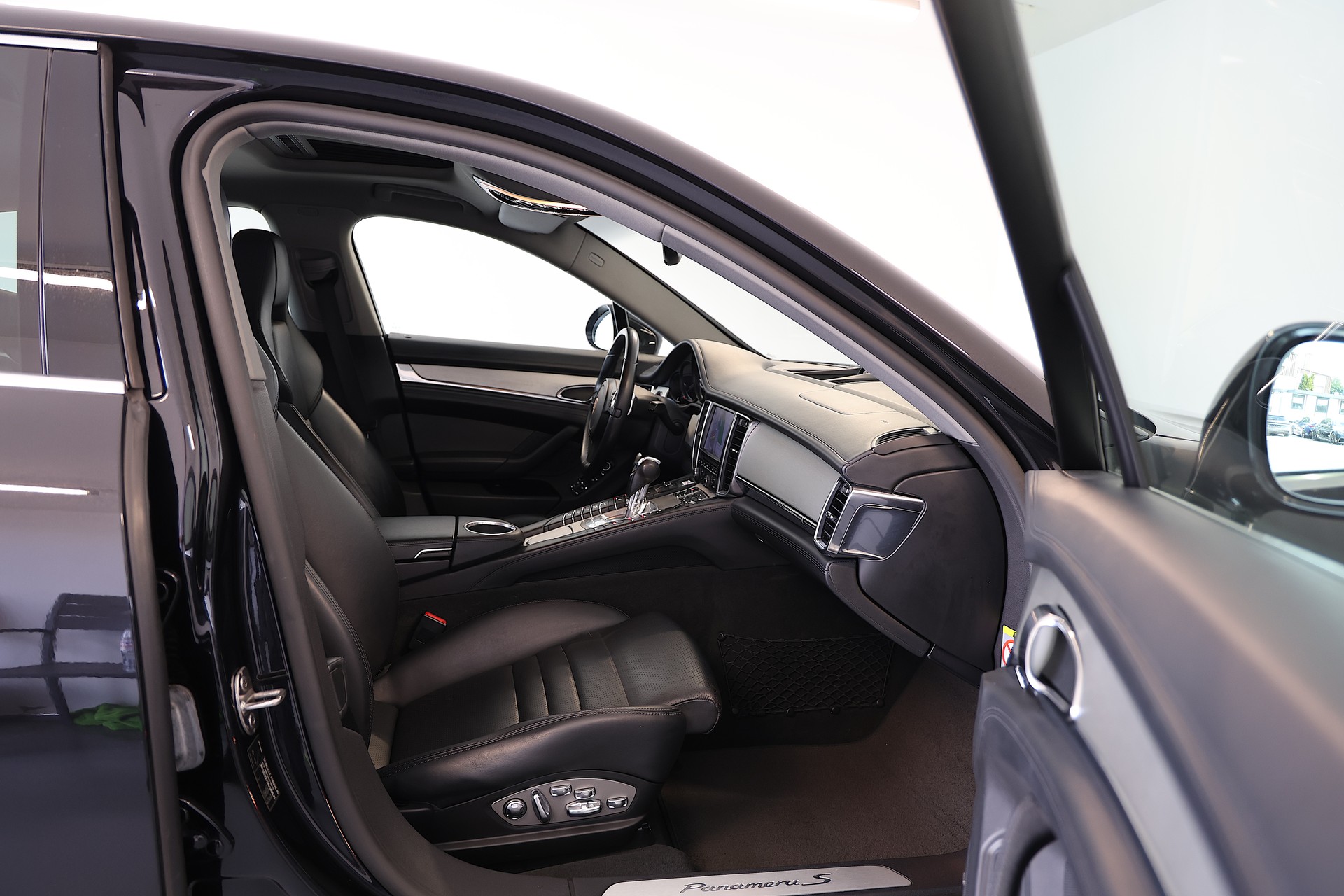 PORSCHE Panamera S 4.8 PDK *CH-Fahrzeug* *MFK* *Servicegepflegt*-image-11