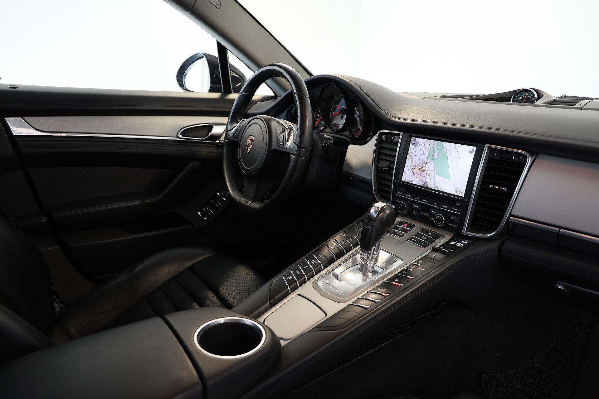 PORSCHE Panamera S 4.8 PDK *CH-Fahrzeug* *MFK* *Servicegepflegt*-image-12
