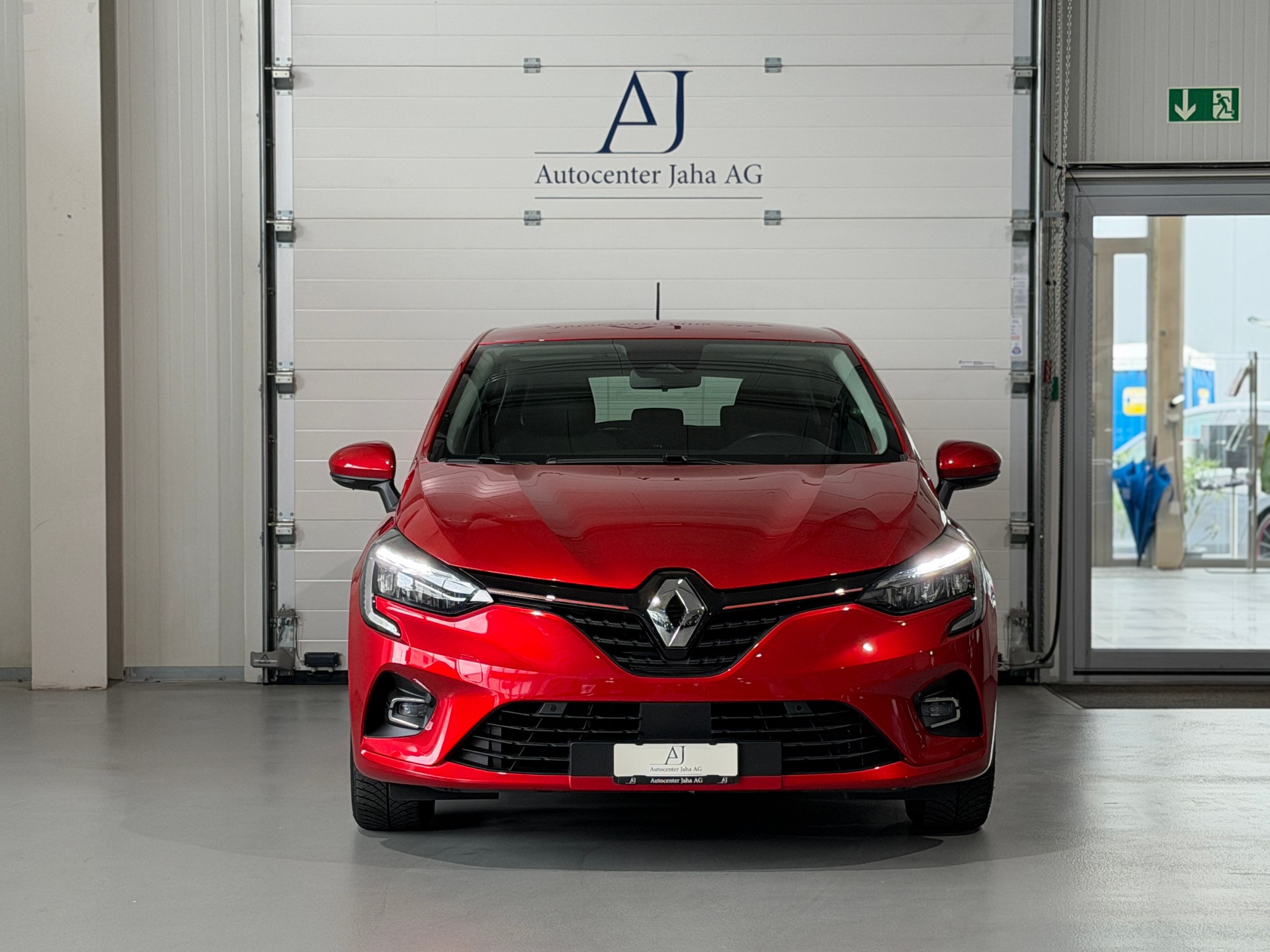 RENAULT Clio 1.6 E-Tech Business (CH)-showroom-element-3
