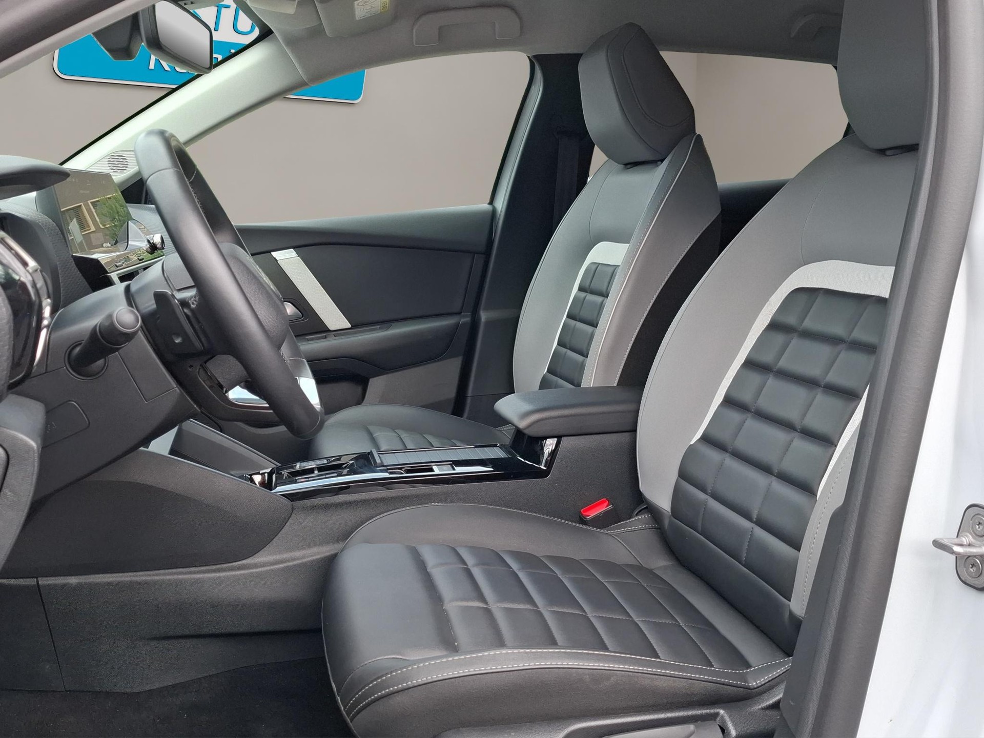 CITROEN C4 1.2 PureTech Max-image-5