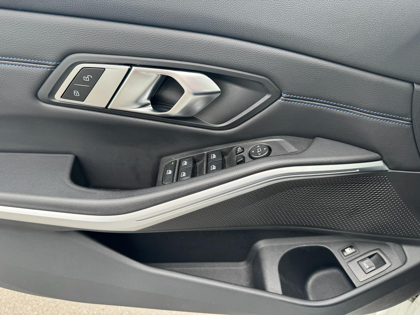 BMW 330e Steptronic M Sport Pro-image-14