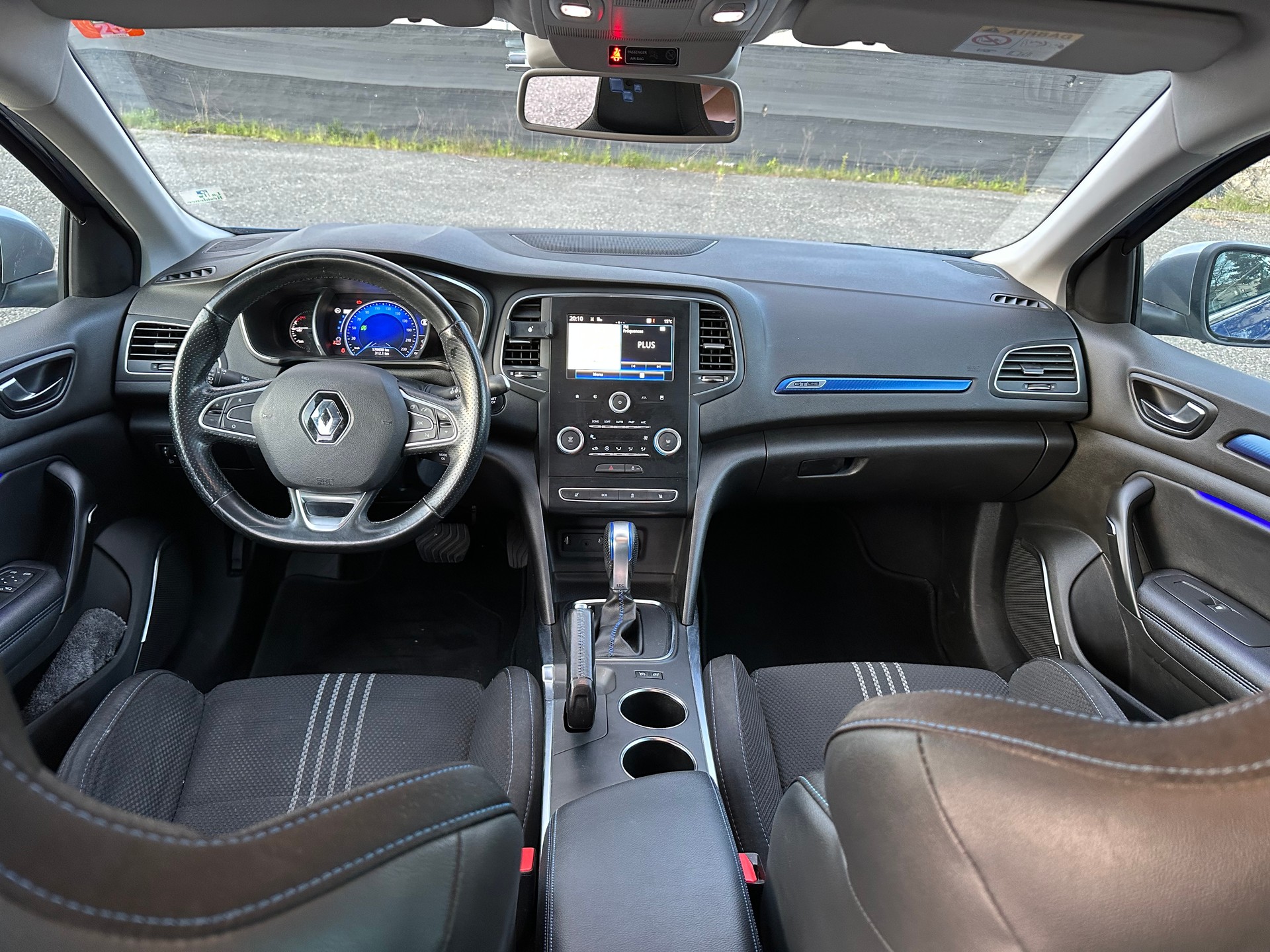 RENAULT Mégane 1.2 16V Turbo GT Line EDC-image-4