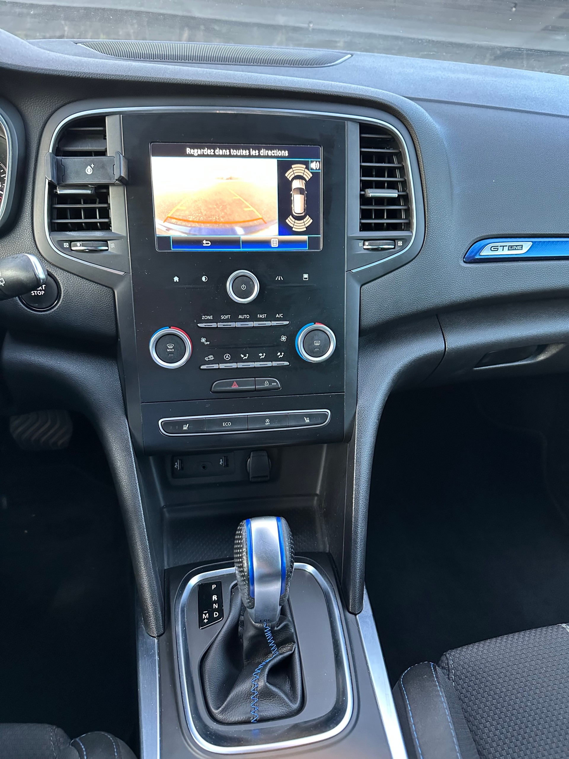 RENAULT Mégane 1.2 16V Turbo GT Line EDC-image-8