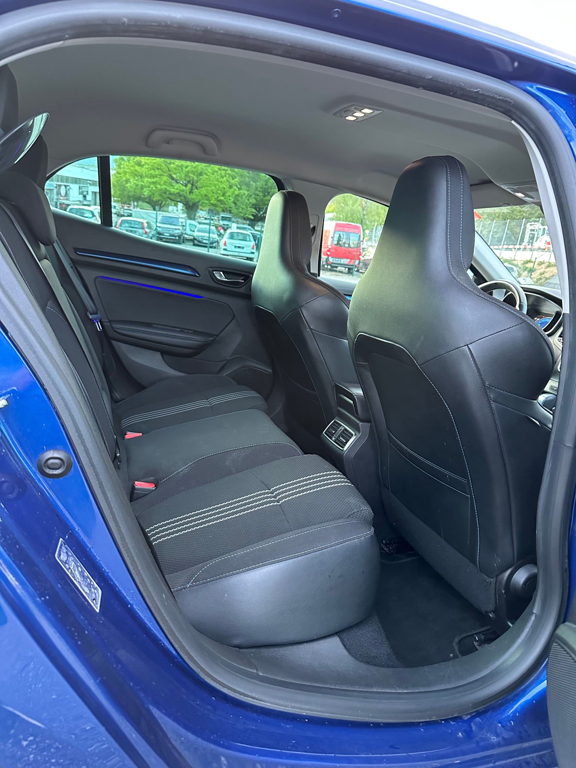RENAULT Mégane 1.2 16V Turbo GT Line EDC-image-5