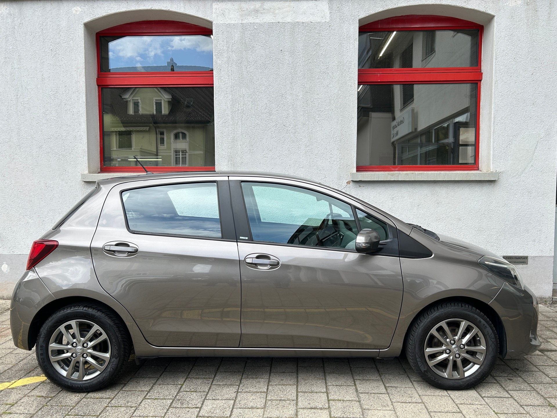 TOYOTA Yaris 1.33 Trend-image-4