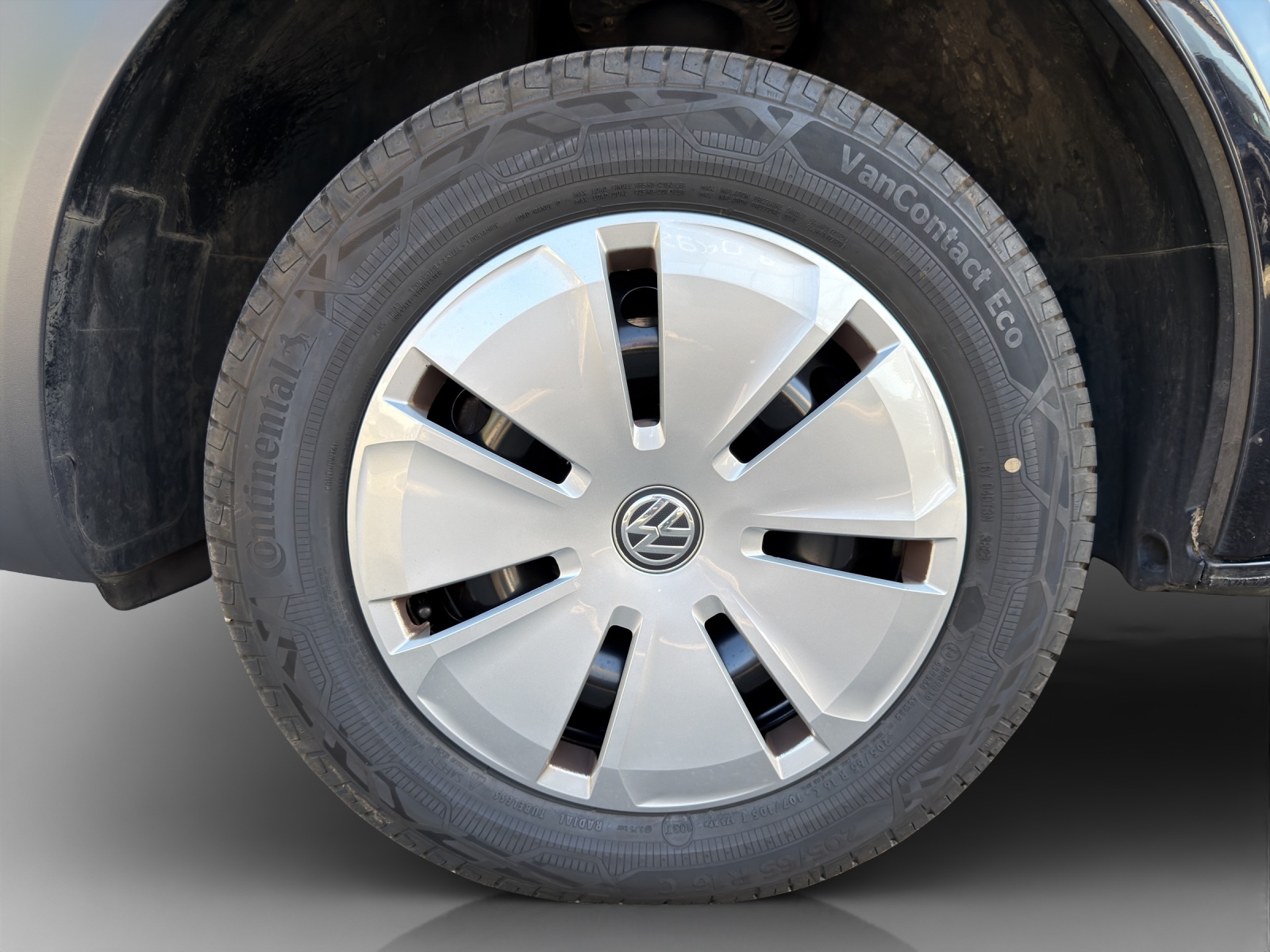 VW T6.1 2.0 TDI DSG-image-15