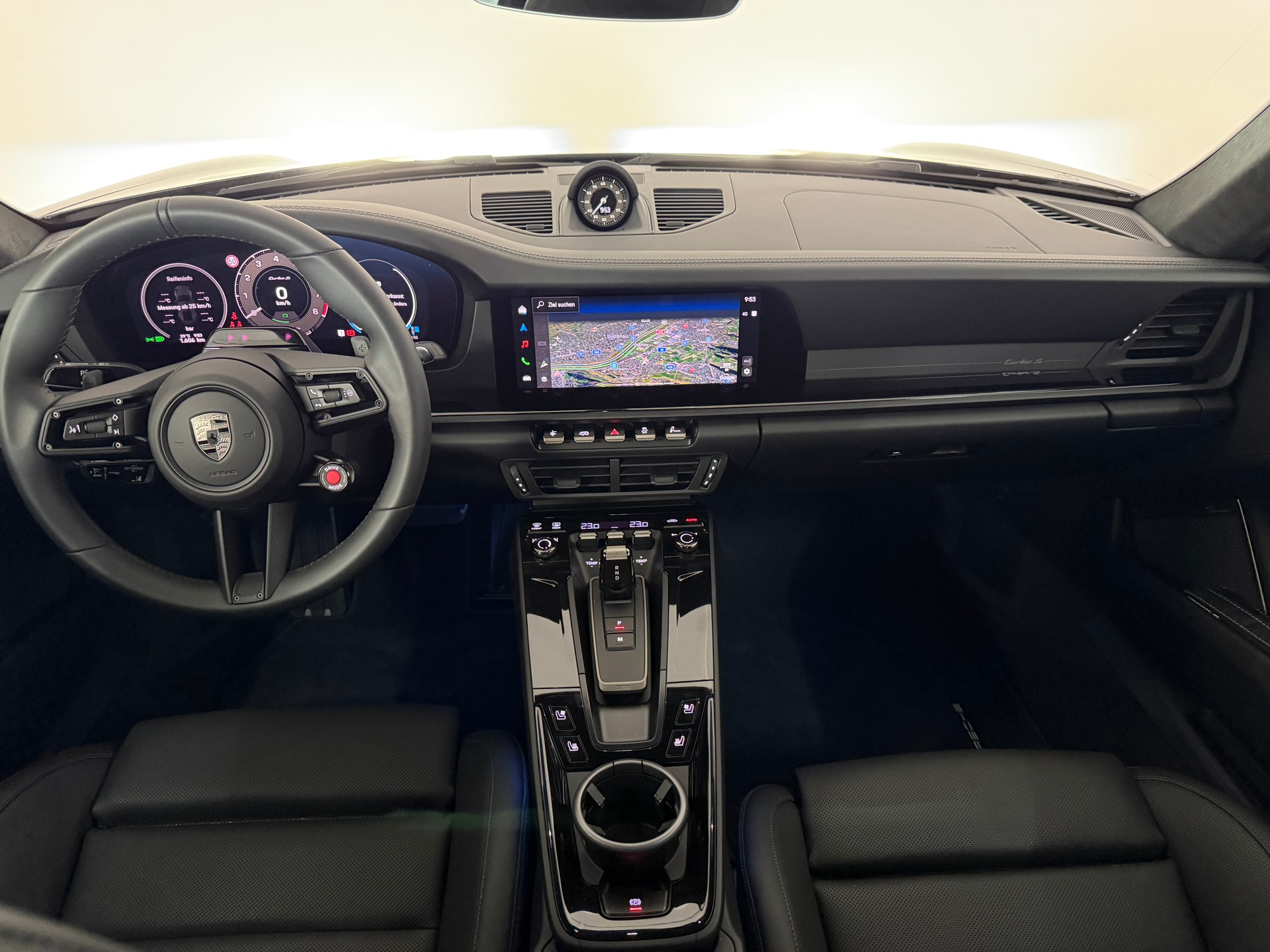 PORSCHE 911 Turbo S PDK-image-9