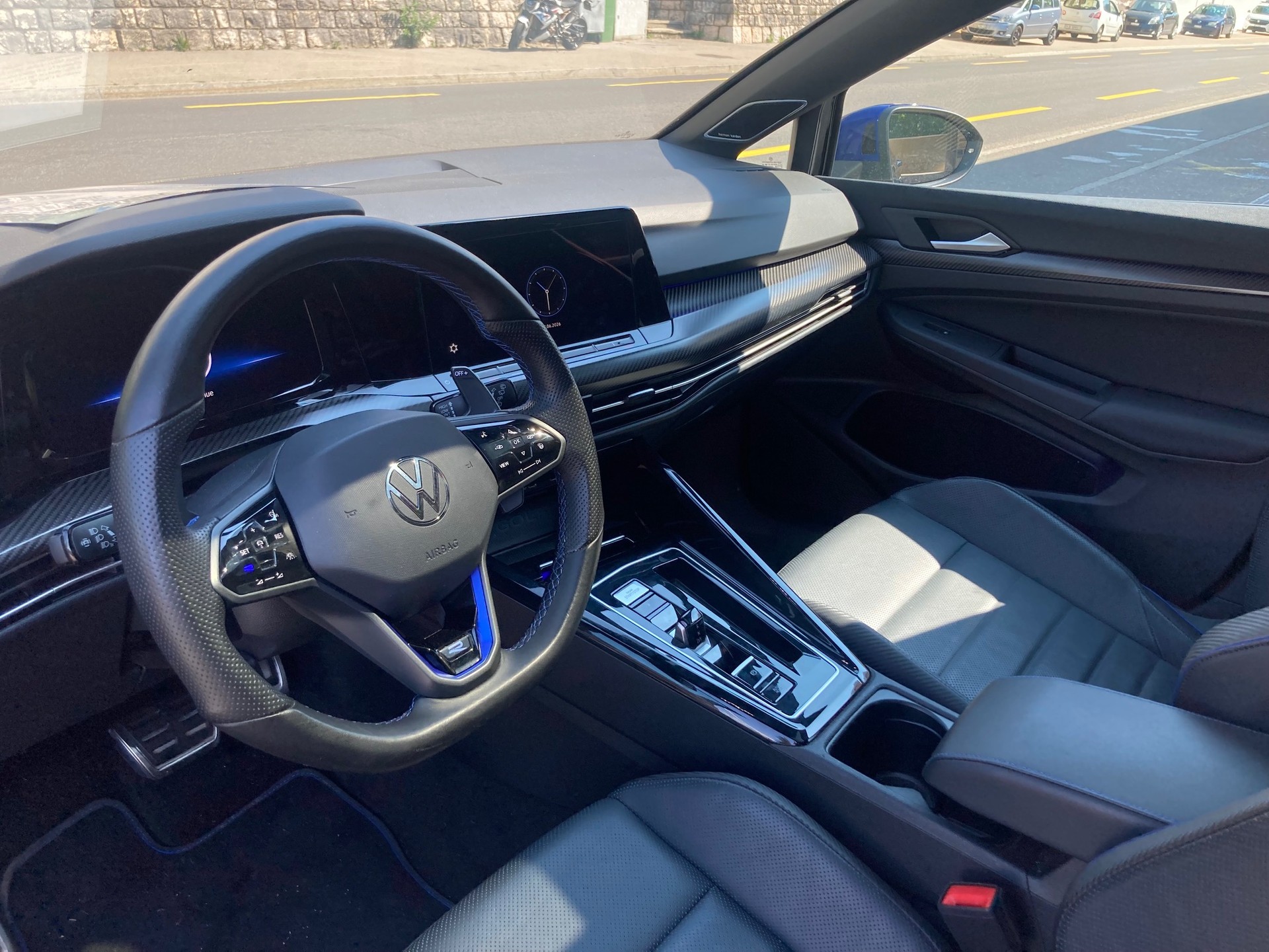 VW Golf 2.0 R DSG 4M R 20 Ye-image-11