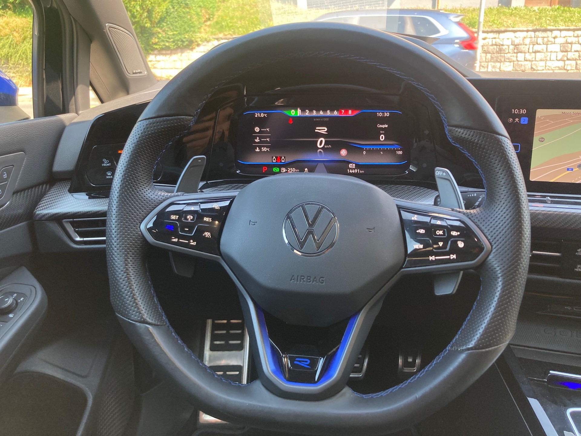 VW Golf 2.0 R DSG 4M R 20 Ye-image-13