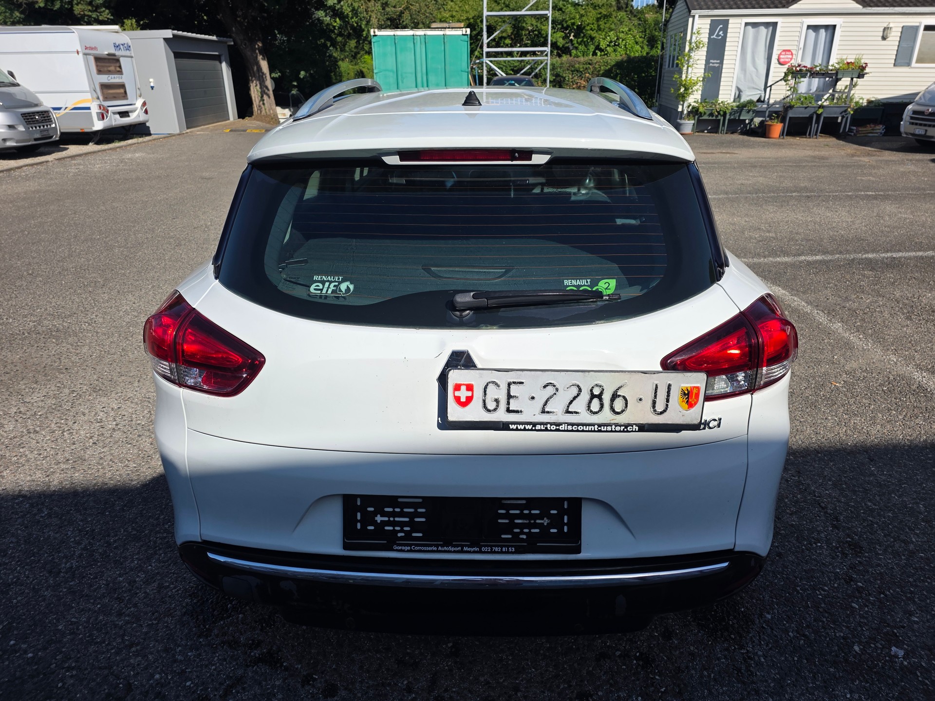 RENAULT Clio Grandtour 1.5 dCi Swiss Edition-image-4